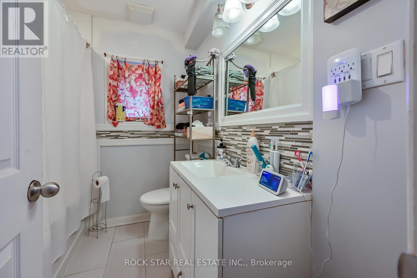 139 Balsam Avenue S, Hamilton, Ontario  L8M 3B6 - Photo 9 - X12517074