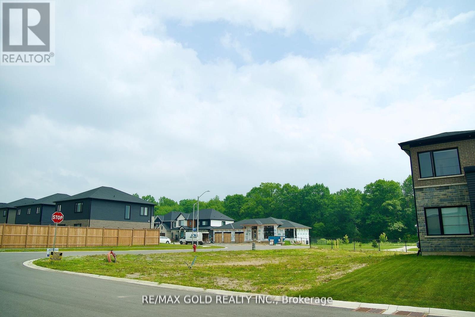 7547 Sherrille Crescent, Niagara Falls, Ontario  L2H 3T4 - Photo 8 - X12517170