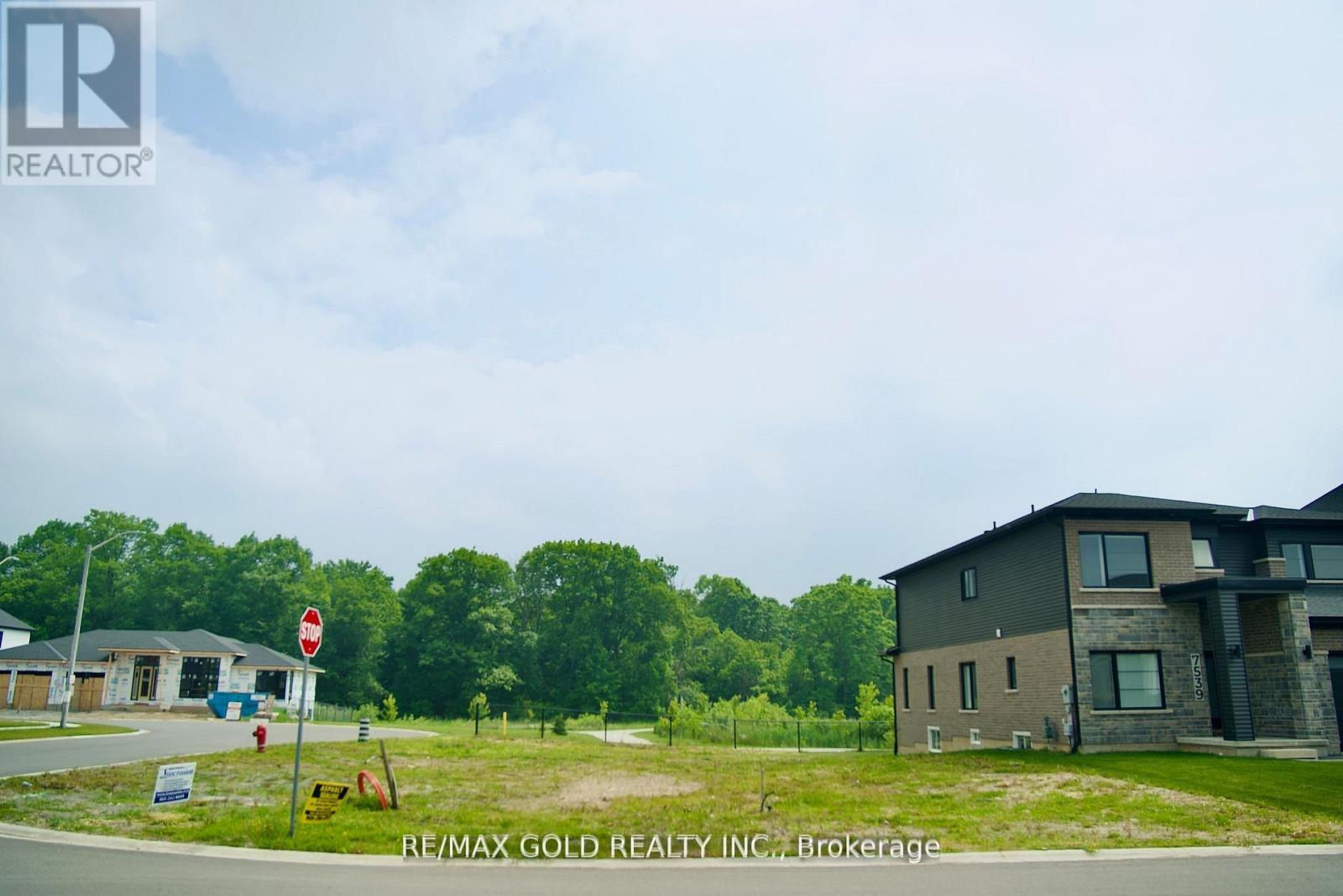 7547 Sherrille Crescent, Niagara Falls, Ontario  L2H 3T4 - Photo 9 - X12517170