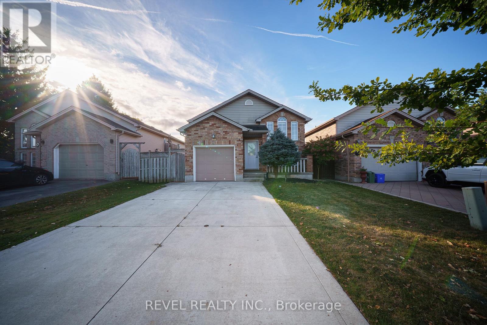 145 OLDHAM STREET, London South, Ontario