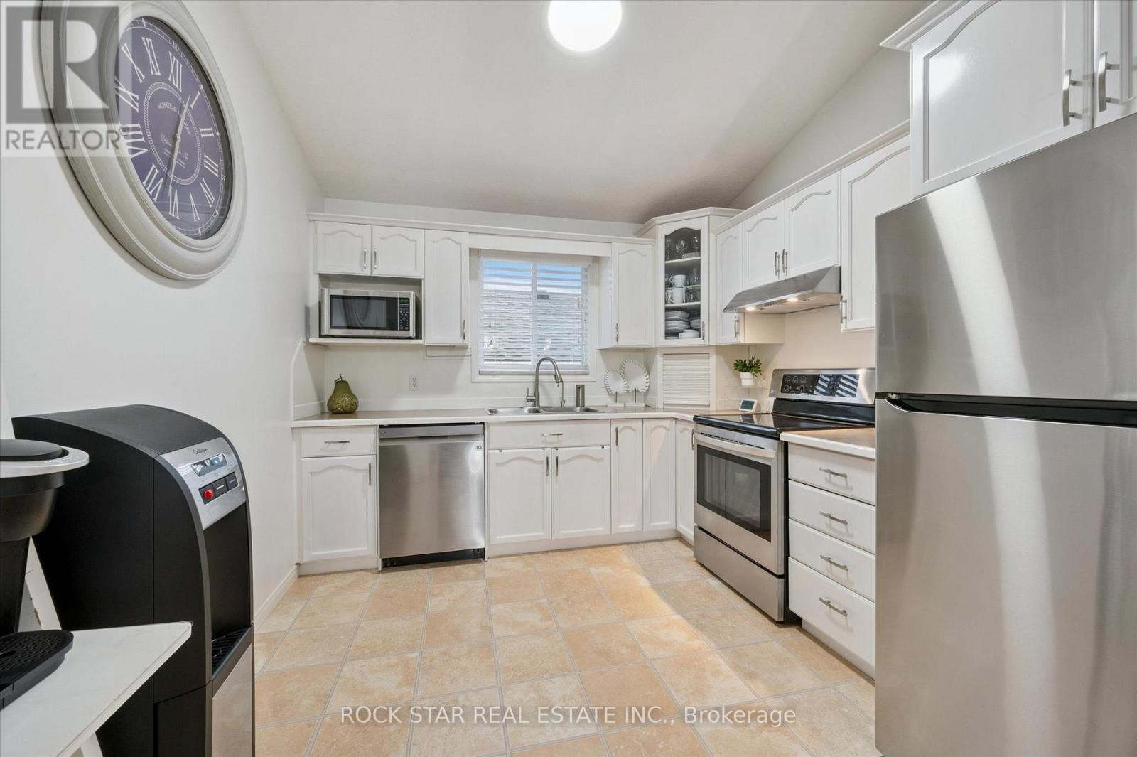 267 Grey Fox Drive, Kitchener, Ontario  N2E 3N8 - Photo 11 - X12517212