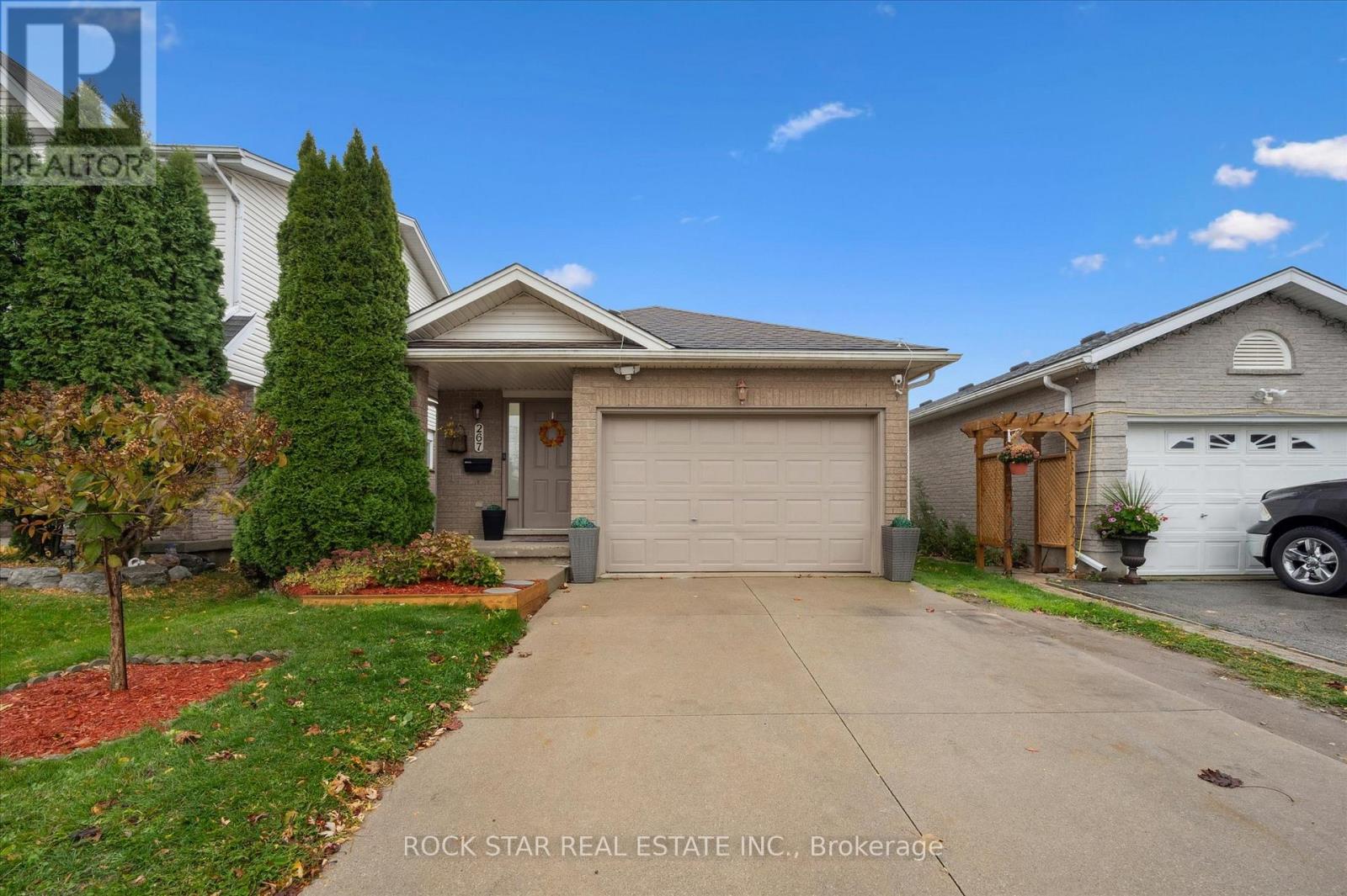 267 Grey Fox Drive, Kitchener, Ontario  N2E 3N8 - Photo 3 - X12517212