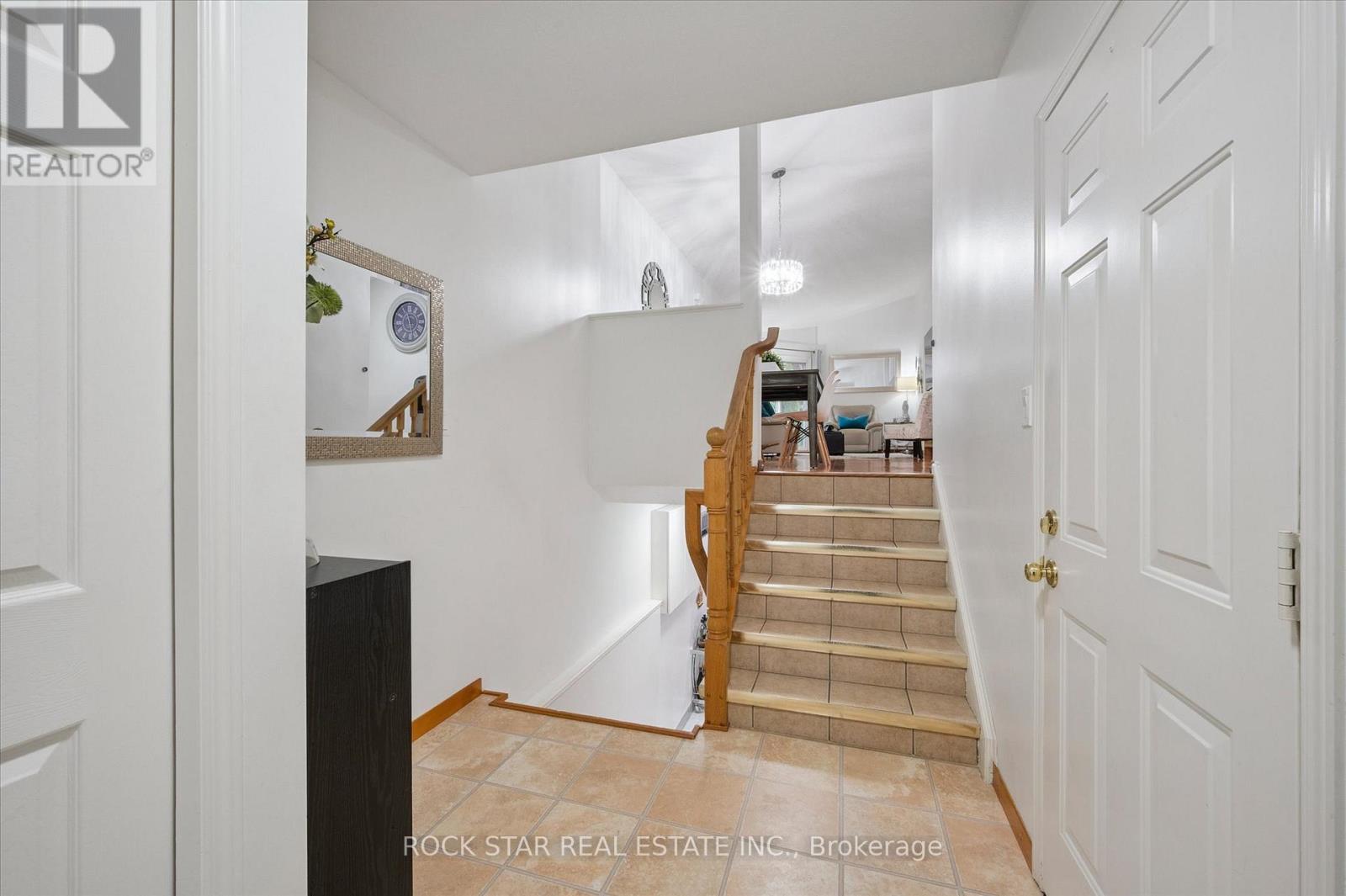 267 Grey Fox Drive, Kitchener, Ontario  N2E 3N8 - Photo 6 - X12517212