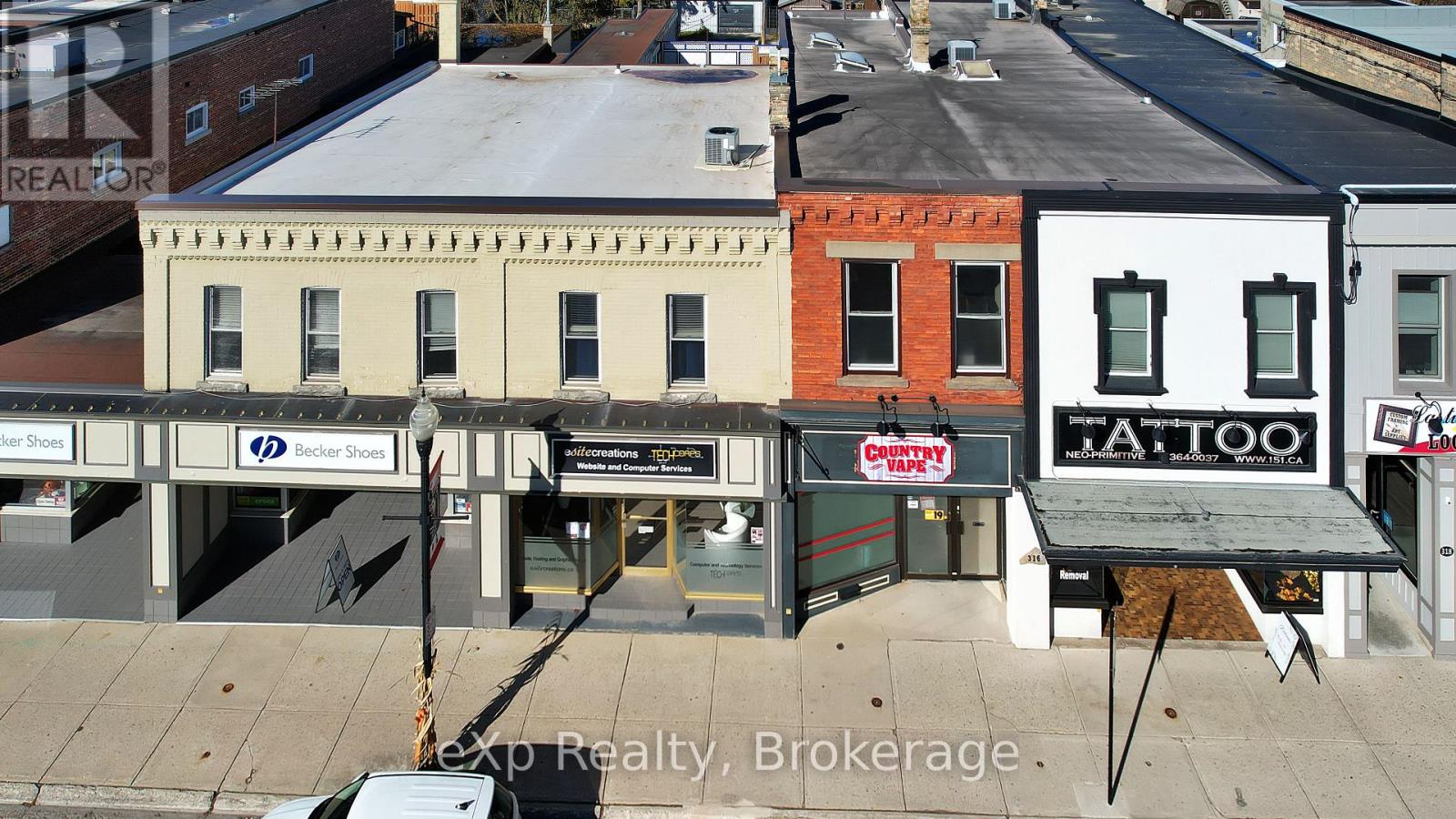 314 10th Street, Hanover, Ontario N4N 1P3 - Photo 3 - X12517524