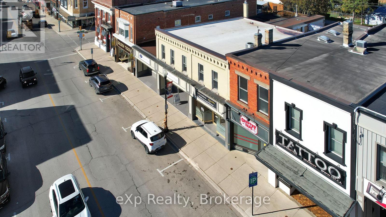 314 10th Street, Hanover, Ontario N4N 1P3 - Photo 4 - X12517524