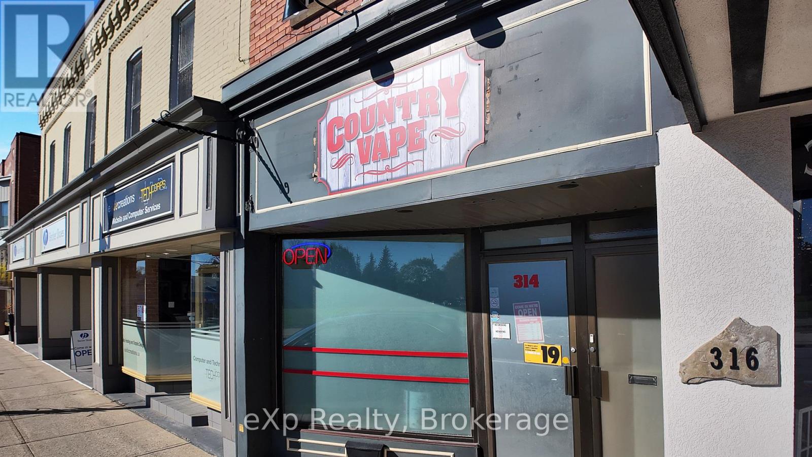 314 10th Street, Hanover, Ontario N4N 1P3 - Photo 9 - X12517524