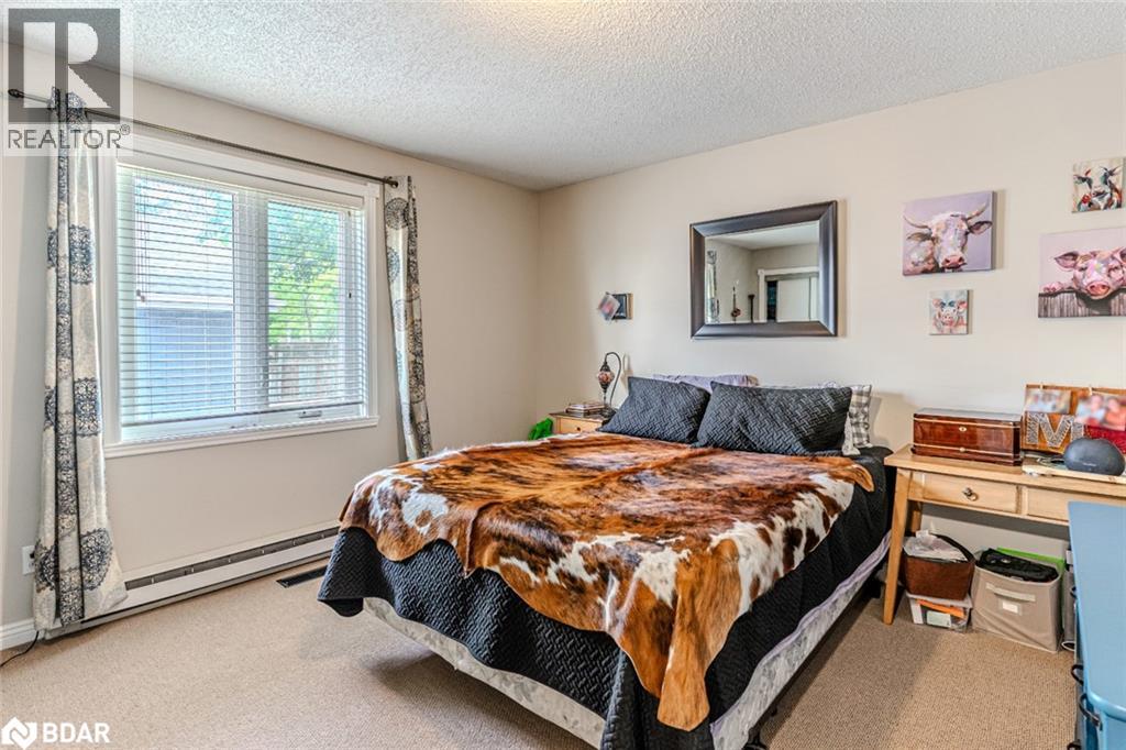 884 Maplewood Drive, Innisfil, Ontario  L9S 1Y7 - Photo 6 - 40750551