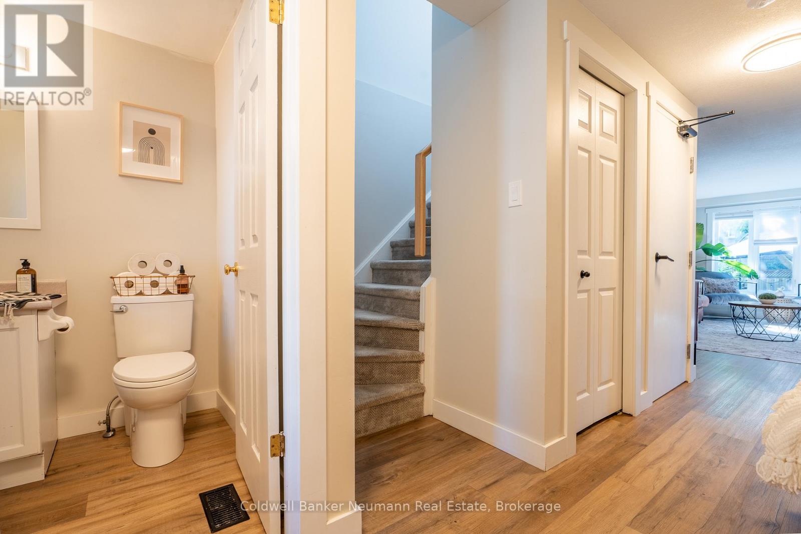 87 Boulder Crescent, Guelph, Ontario  N1G 5A1 - Photo 5 - X12517588