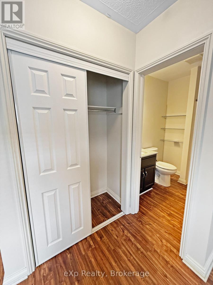 322 10th Street, Hanover, Ontario N4N 1P3 - Photo 20 - X12517598