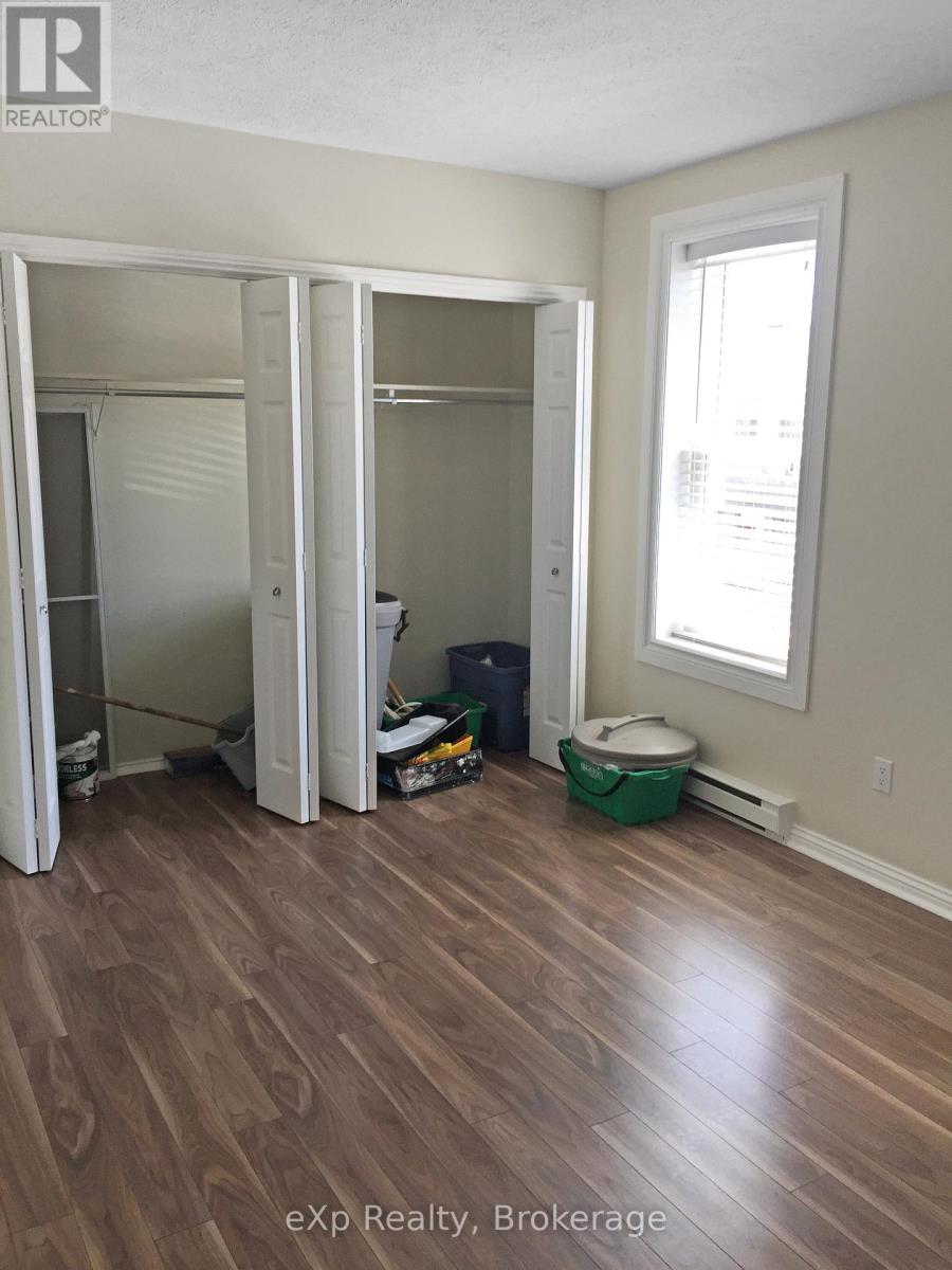 322 10th Street, Hanover, Ontario N4N 1P3 - Photo 30 - X12517598