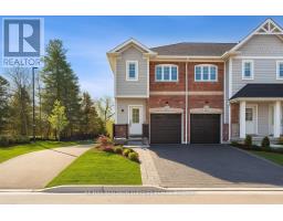 15 RAVENSCRAIG PLACE, Innisfil, Ontario