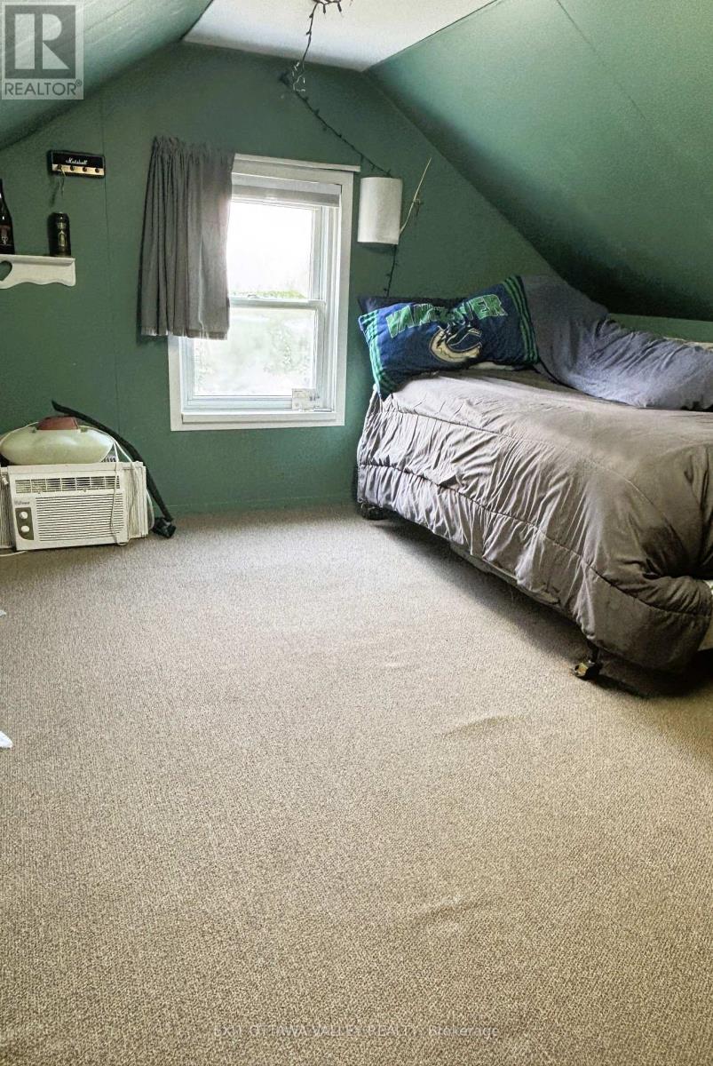 15 Philip Street, Madawaska Valley, Ontario  K0J 1B0 - Photo 25 - X12517574