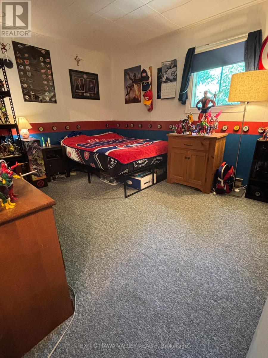 15 Philip Street, Madawaska Valley, Ontario  K0J 1B0 - Photo 30 - X12517574