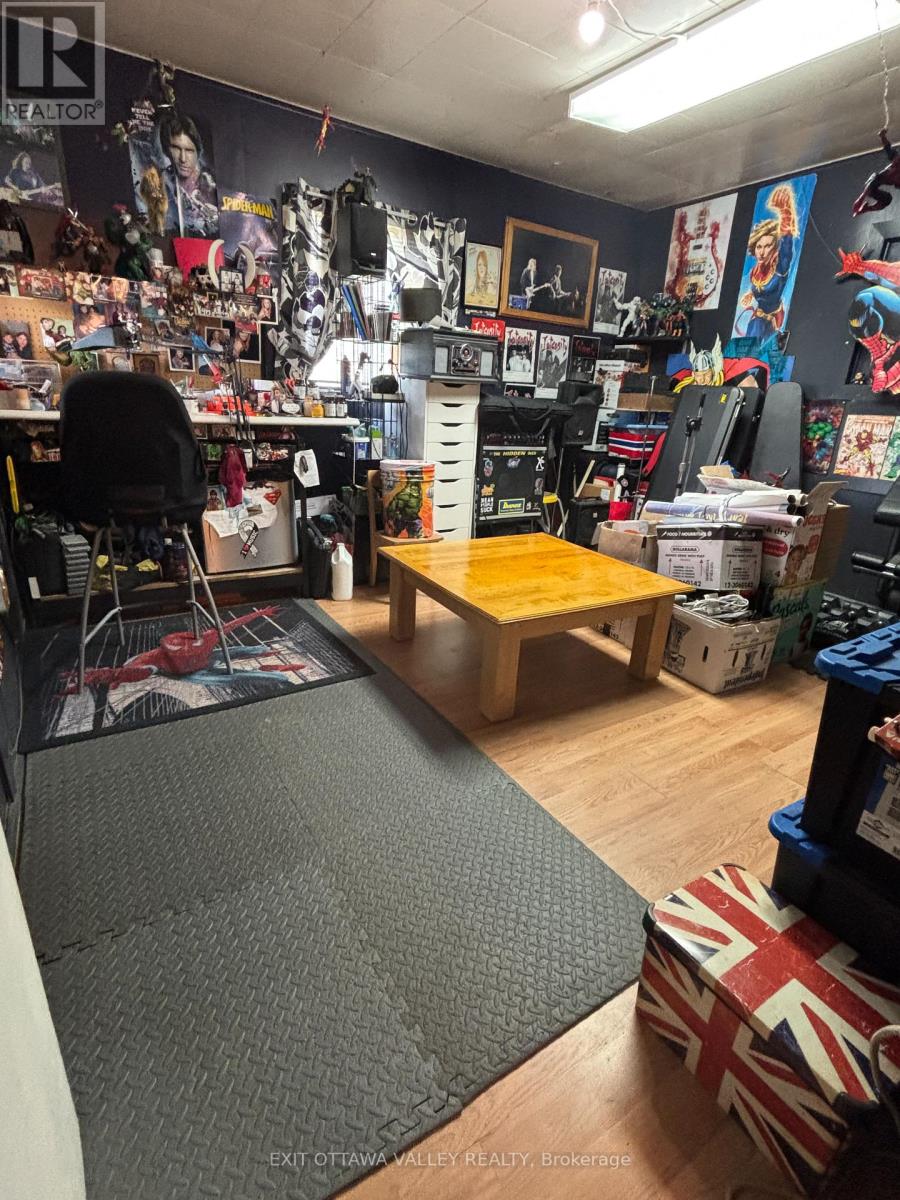 15 Philip Street, Madawaska Valley, Ontario  K0J 1B0 - Photo 31 - X12517574