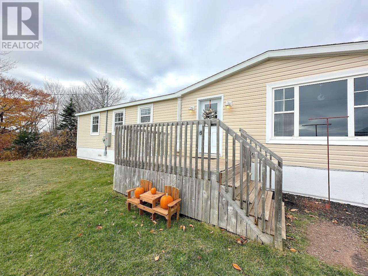 126 St Catherines Road, Chepstow, Prince Edward Island  C0A 2B0 - Photo 2 - 202527424