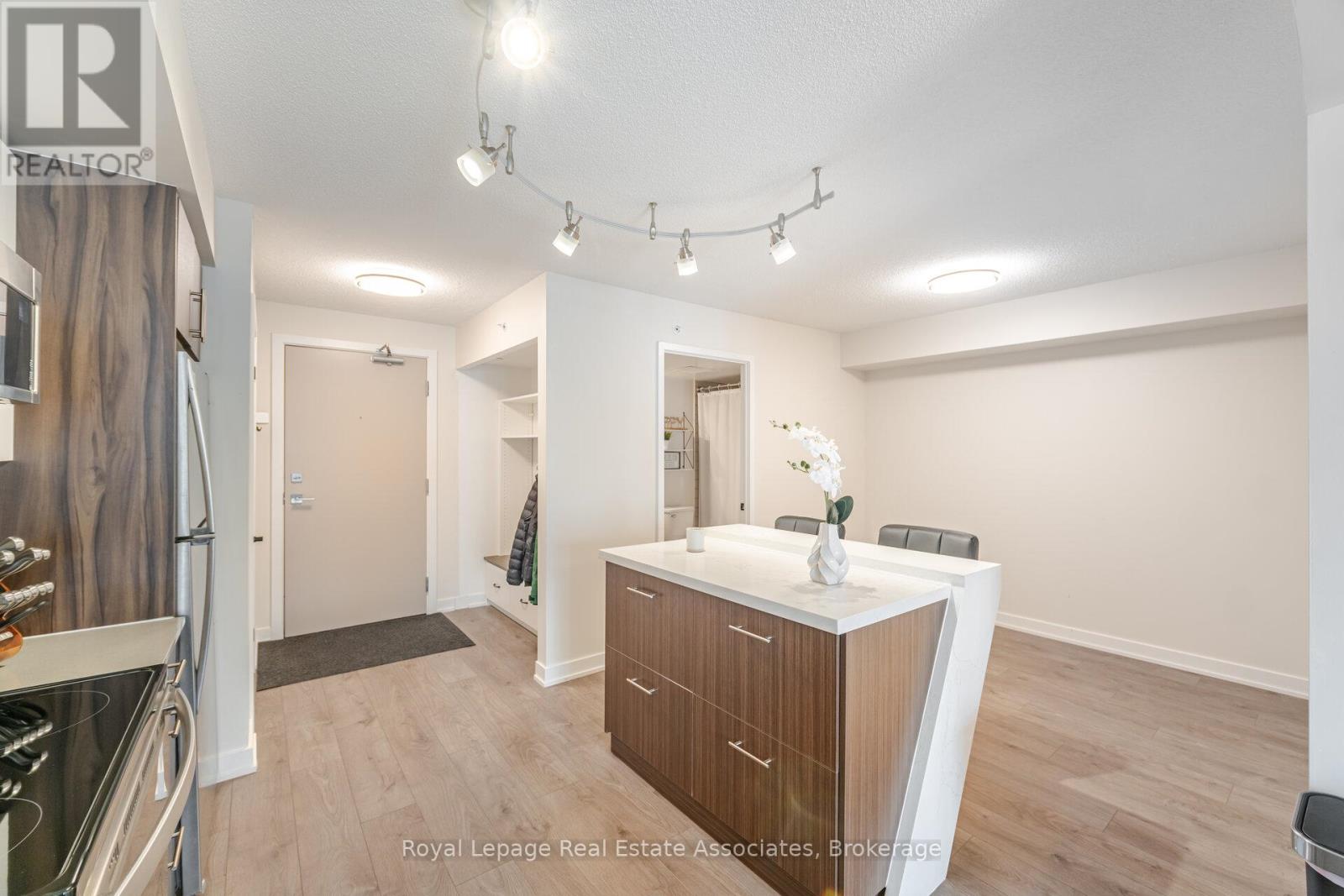 B327 - 1119 Cooke Boulevard, Burlington, Ontario  L7T 0C7 - Photo 13 - W12517262