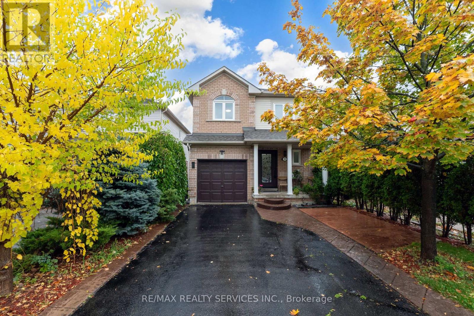 8 RIDGEMORE CRESCENT, Brampton, Ontario