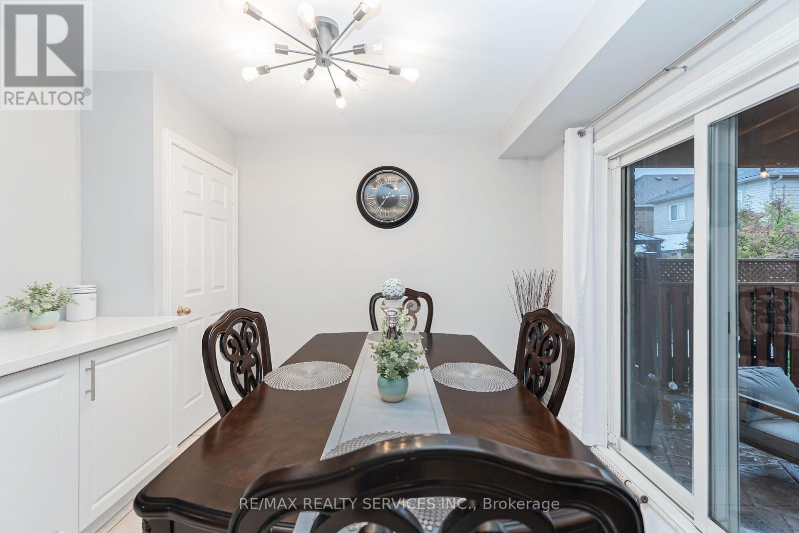 8 Ridgemore Crescent, Brampton, Ontario  L7A 2L6 - Photo 15 - W12517270