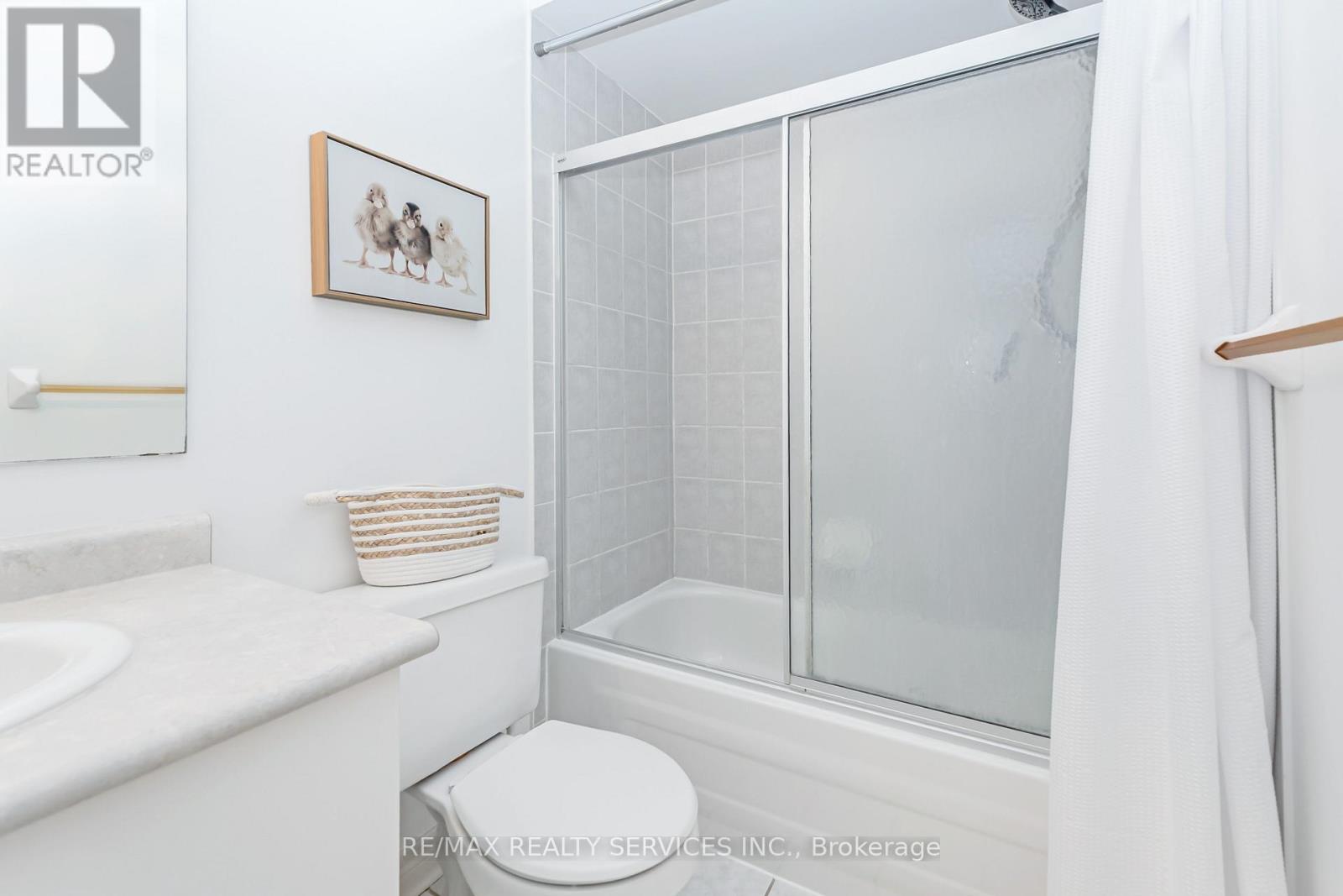 8 Ridgemore Crescent, Brampton, Ontario  L7A 2L6 - Photo 37 - W12517270