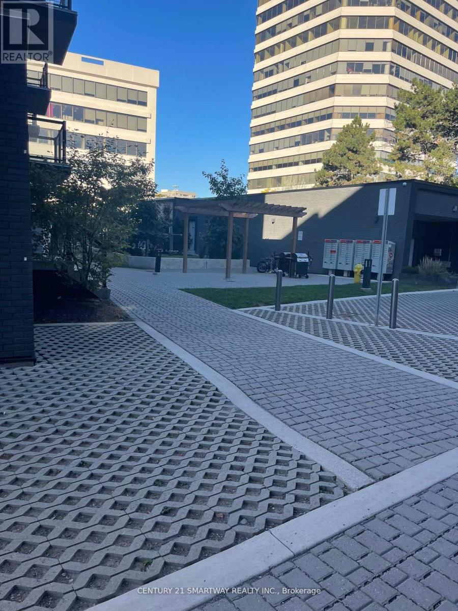 119 - 402 The East Mall, Toronto, Ontario  M9B 3Z9 - Photo 2 - W12517288