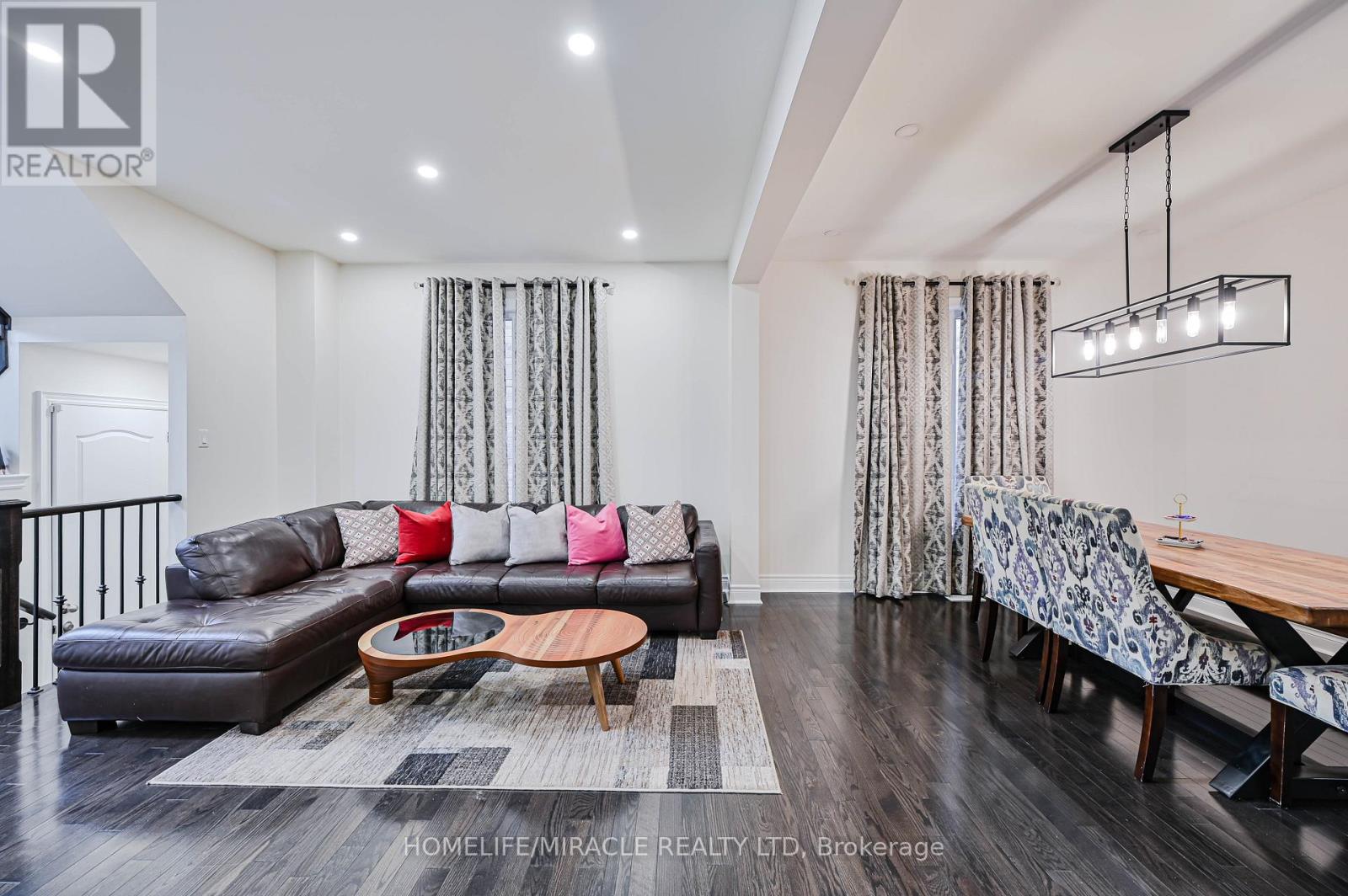 249 Elbern Markell Drive, Brampton, Ontario  L6X 0B1 - Photo 10 - W12517292