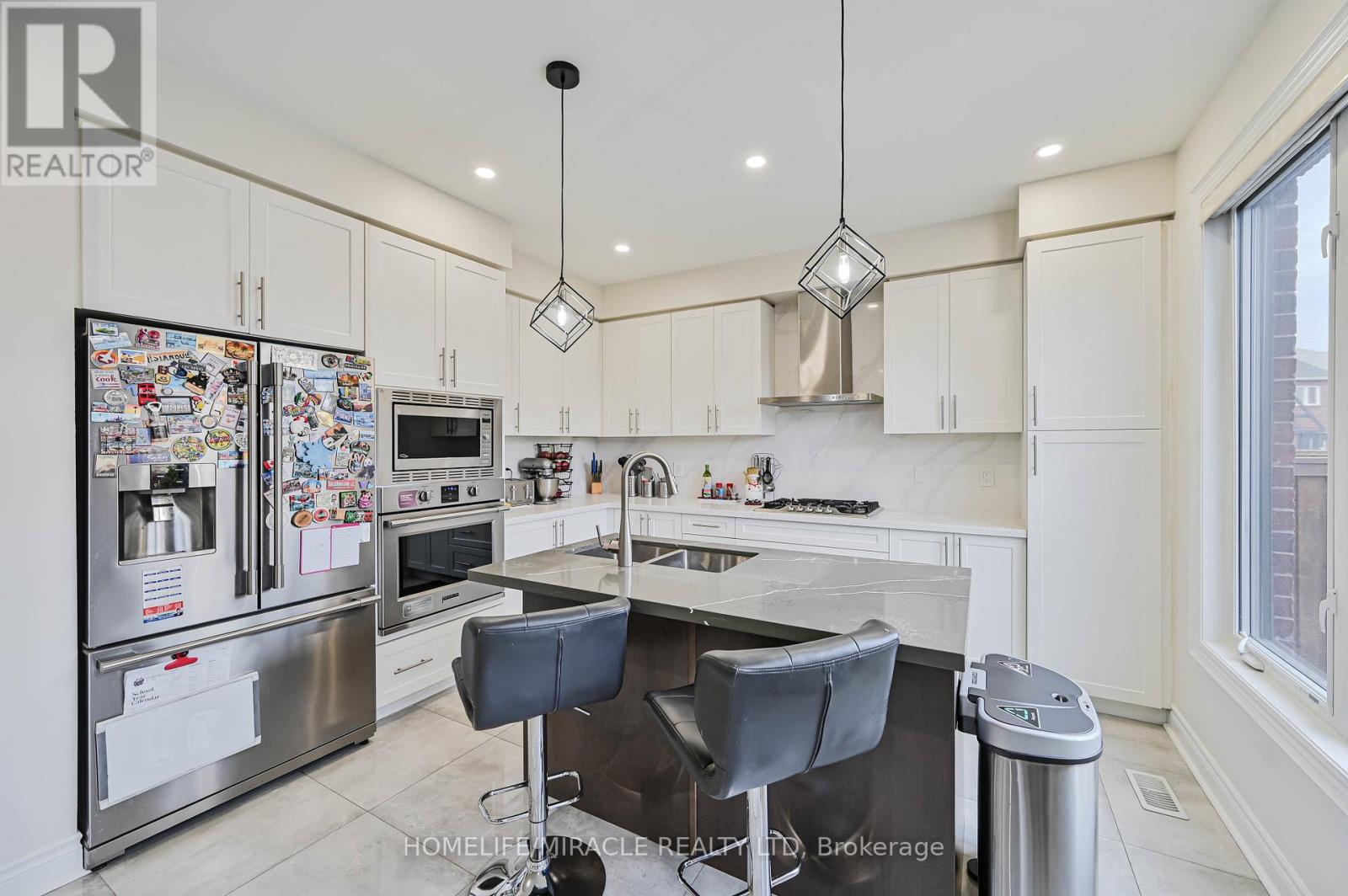 249 Elbern Markell Drive, Brampton, Ontario  L6X 0B1 - Photo 18 - W12517292