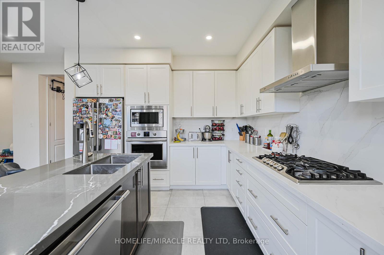 249 Elbern Markell Drive, Brampton, Ontario  L6X 0B1 - Photo 19 - W12517292