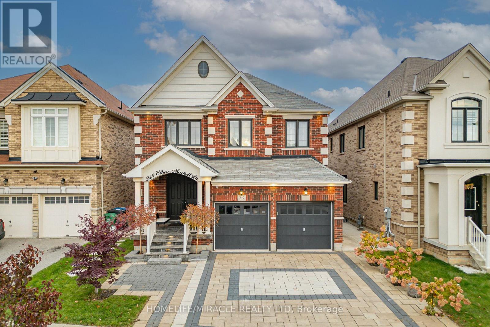 249 Elbern Markell Drive, Brampton, Ontario  L6X 0B1 - Photo 2 - W12517292