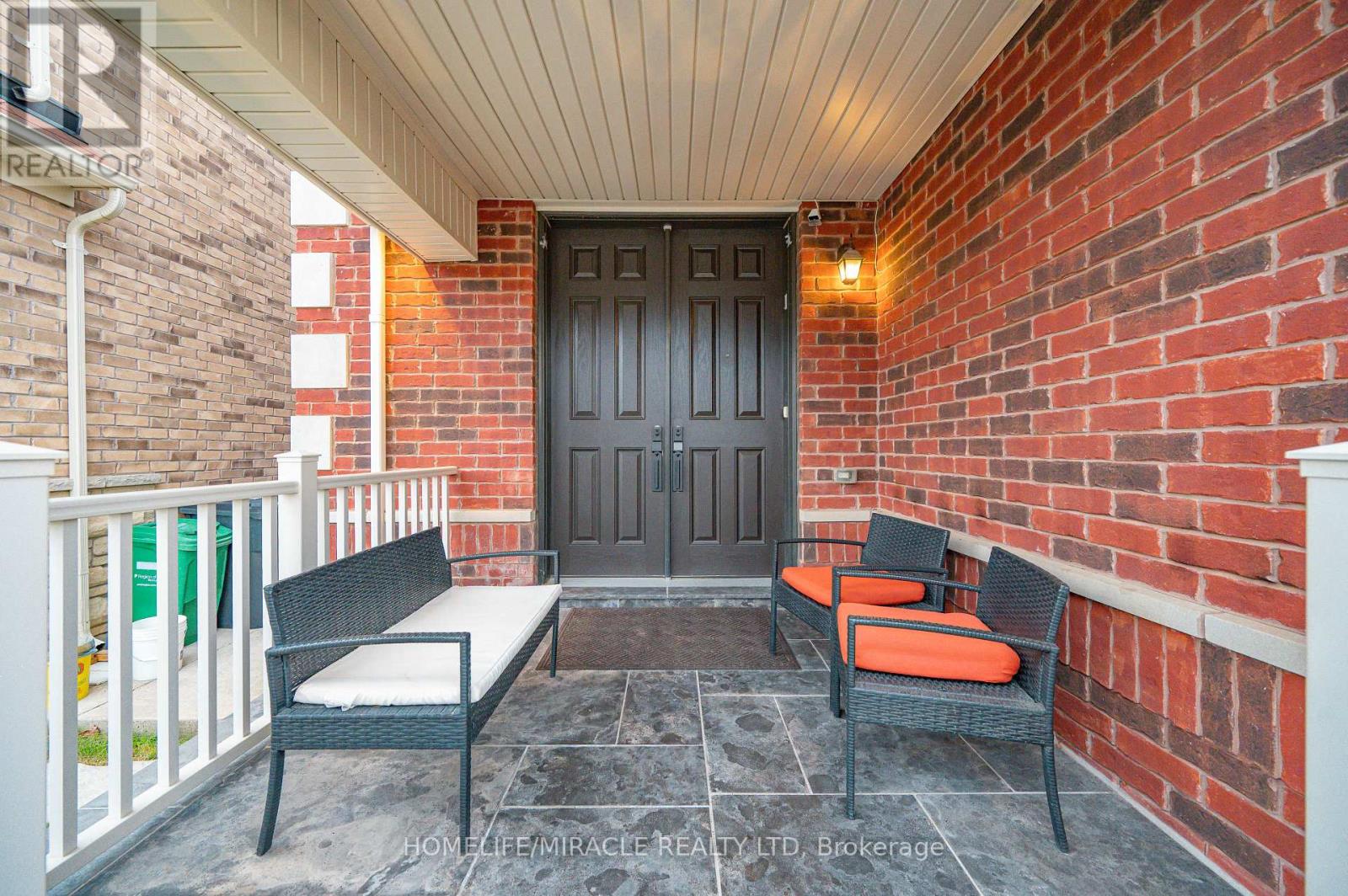 249 Elbern Markell Drive, Brampton, Ontario  L6X 0B1 - Photo 6 - W12517292