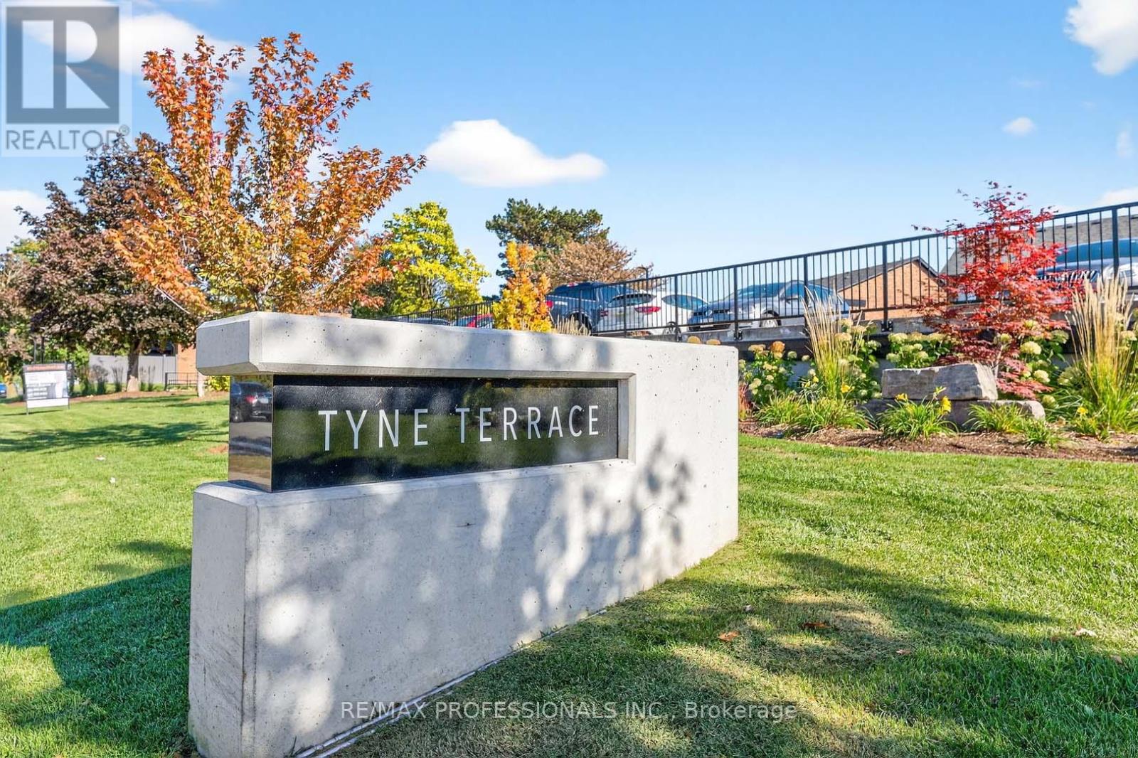 1 - 4357 BLOOR STREET W, Toronto, Ontario