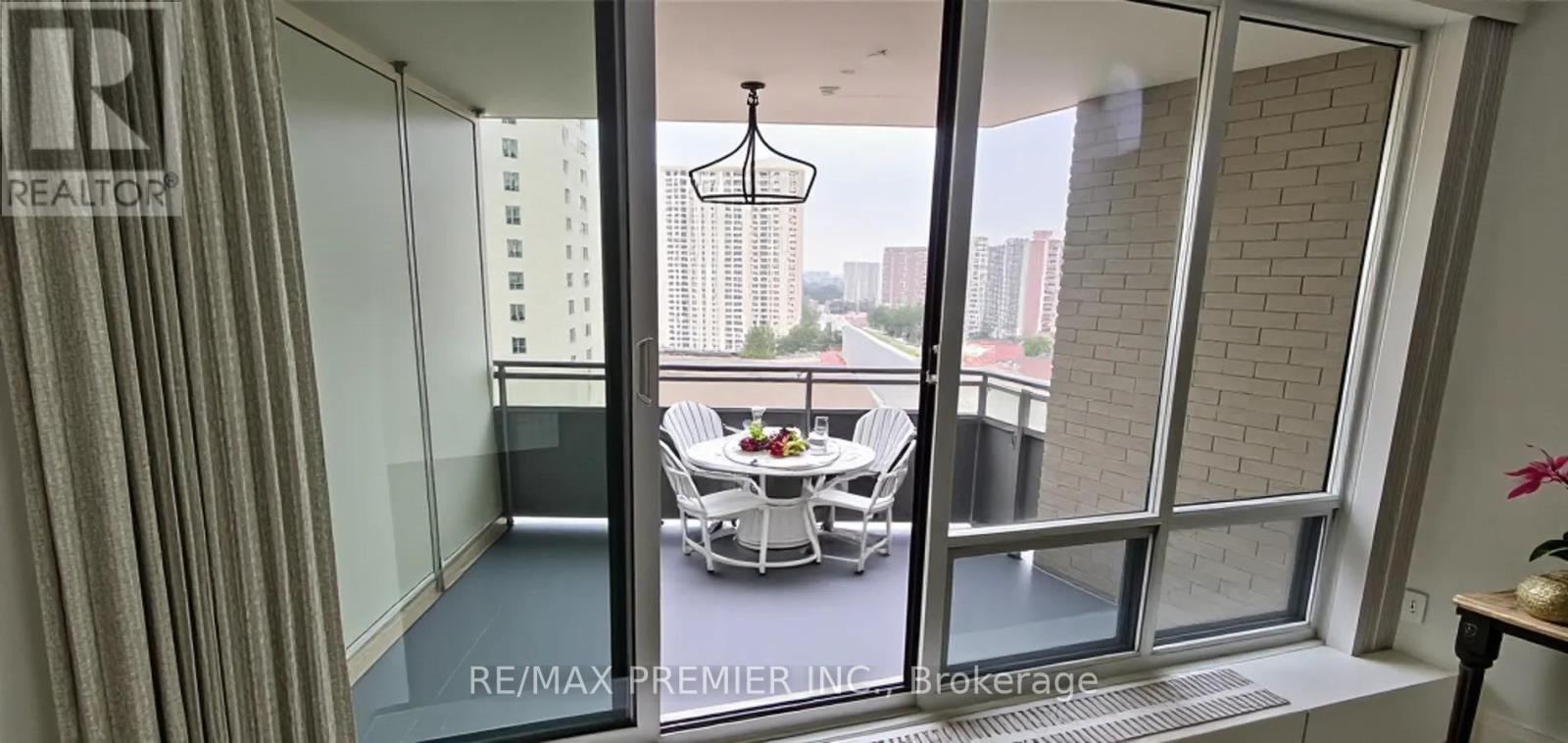 905 - 380 DIXON ROAD, Toronto, Ontario