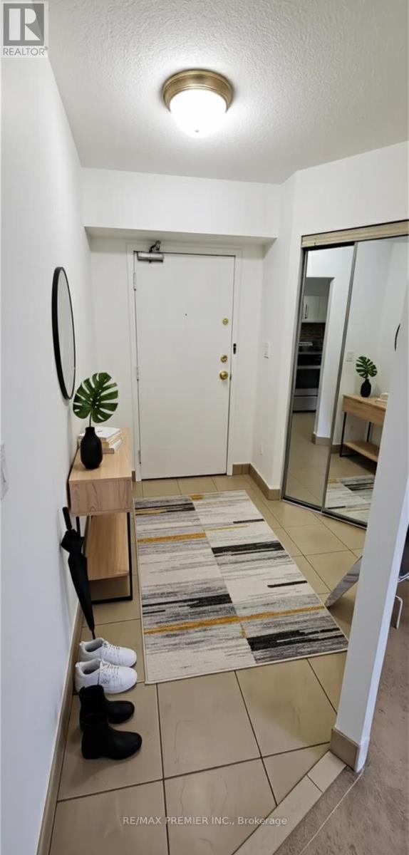 905 - 380 Dixon Road, Toronto, Ontario  M9R 1T3 - Photo 12 - W12517320