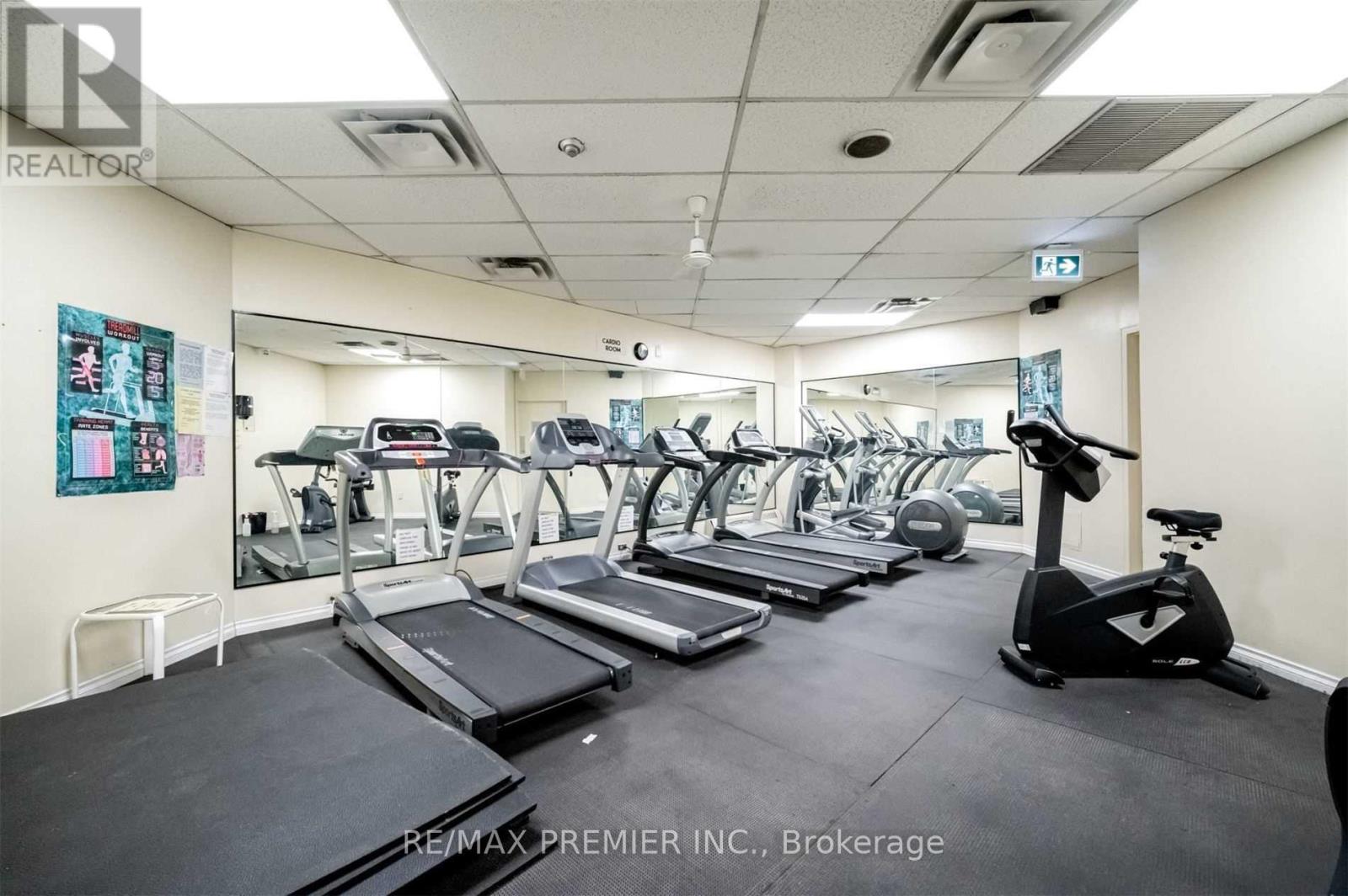 905 - 380 Dixon Road, Toronto, Ontario  M9R 1T3 - Photo 15 - W12517320