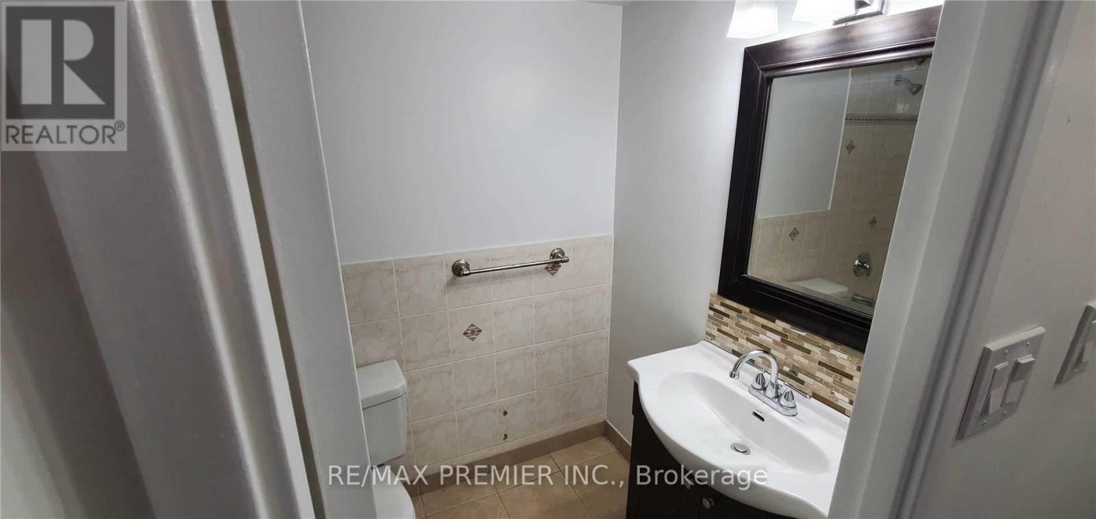 905 - 380 Dixon Road, Toronto, Ontario  M9R 1T3 - Photo 22 - W12517320
