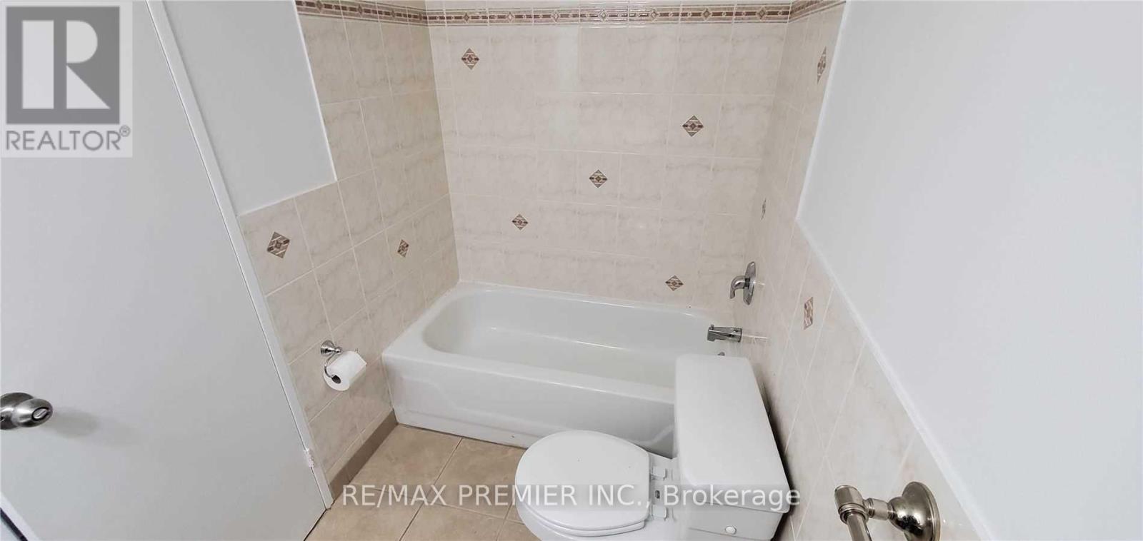 905 - 380 Dixon Road, Toronto, Ontario  M9R 1T3 - Photo 23 - W12517320