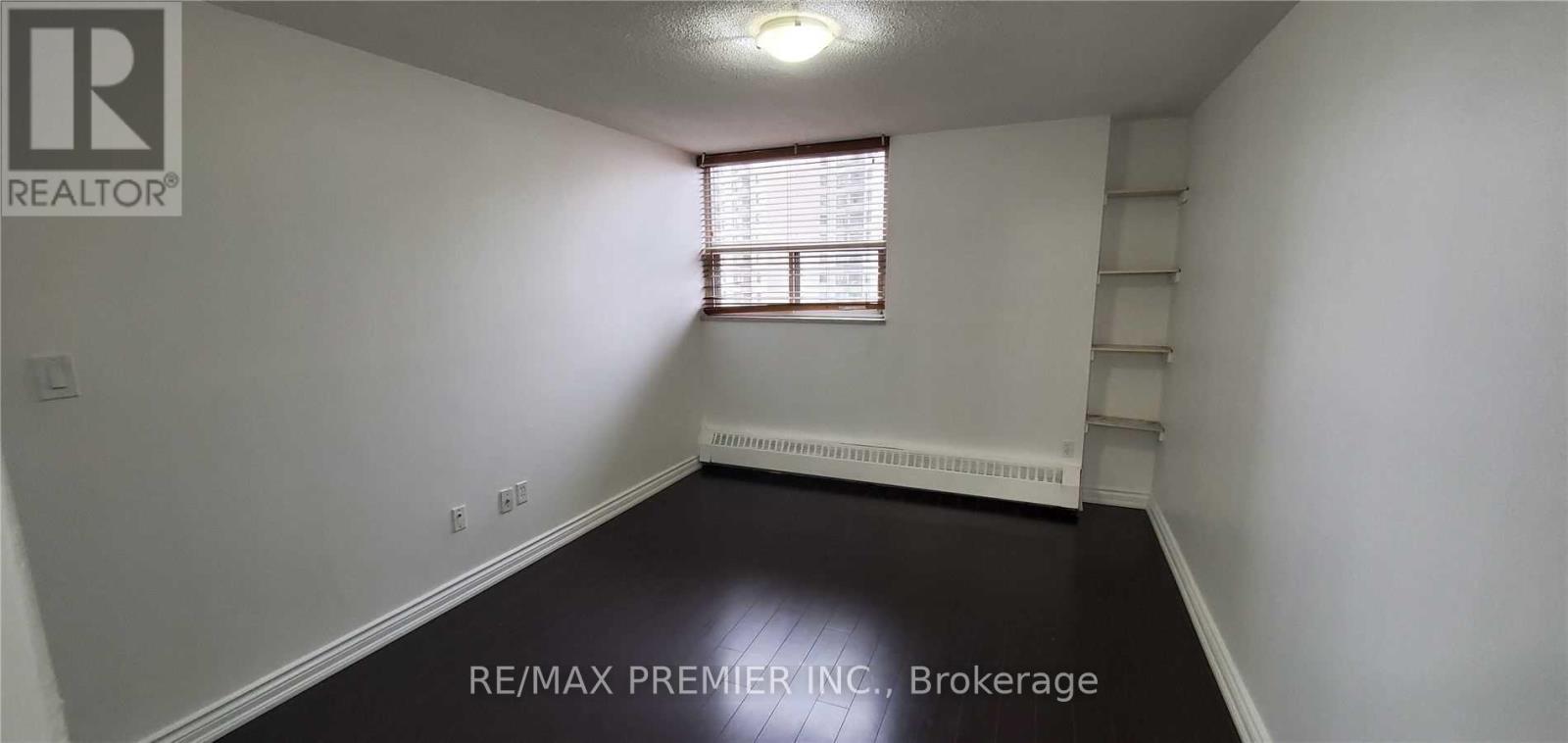 905 - 380 Dixon Road, Toronto, Ontario  M9R 1T3 - Photo 6 - W12517320