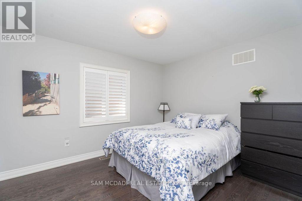 3153 Goretti Place, Mississauga, Ontario  L5M 0V8 - Photo 24 - W12517340