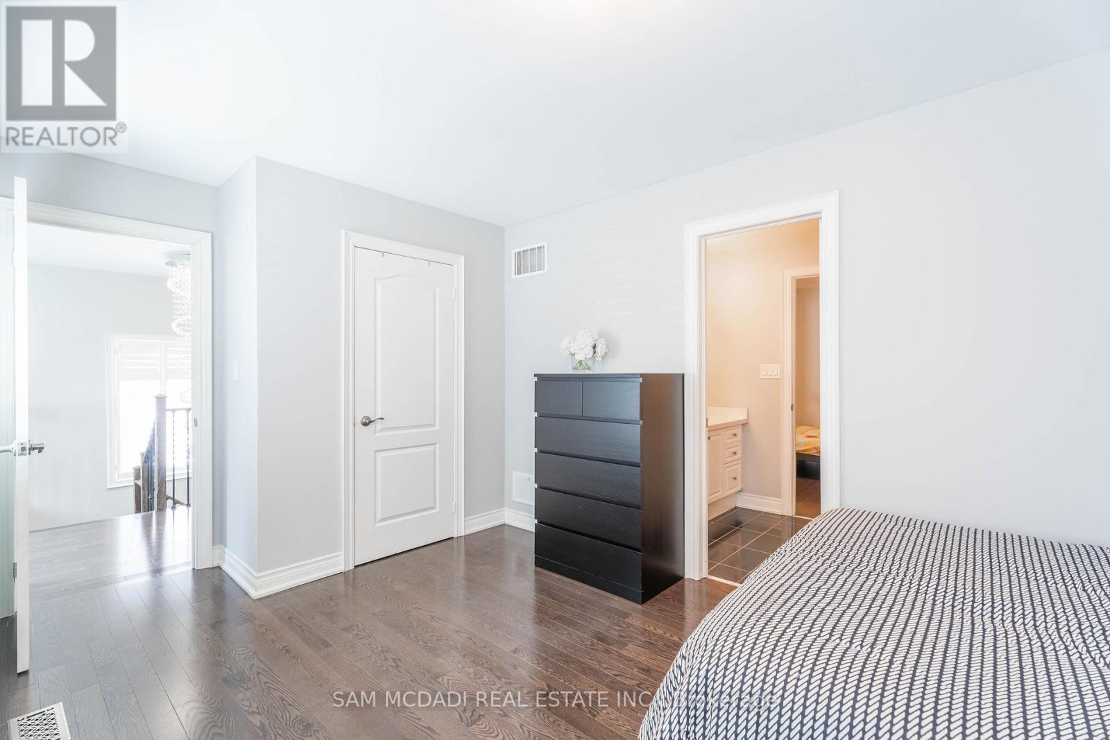 3153 Goretti Place, Mississauga, Ontario  L5M 0V8 - Photo 28 - W12517340