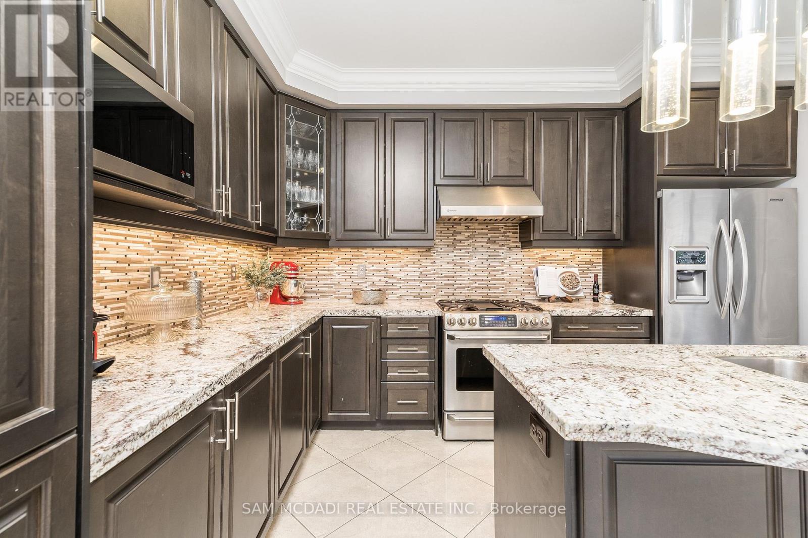 3153 Goretti Place, Mississauga, Ontario  L5M 0V8 - Photo 9 - W12517340