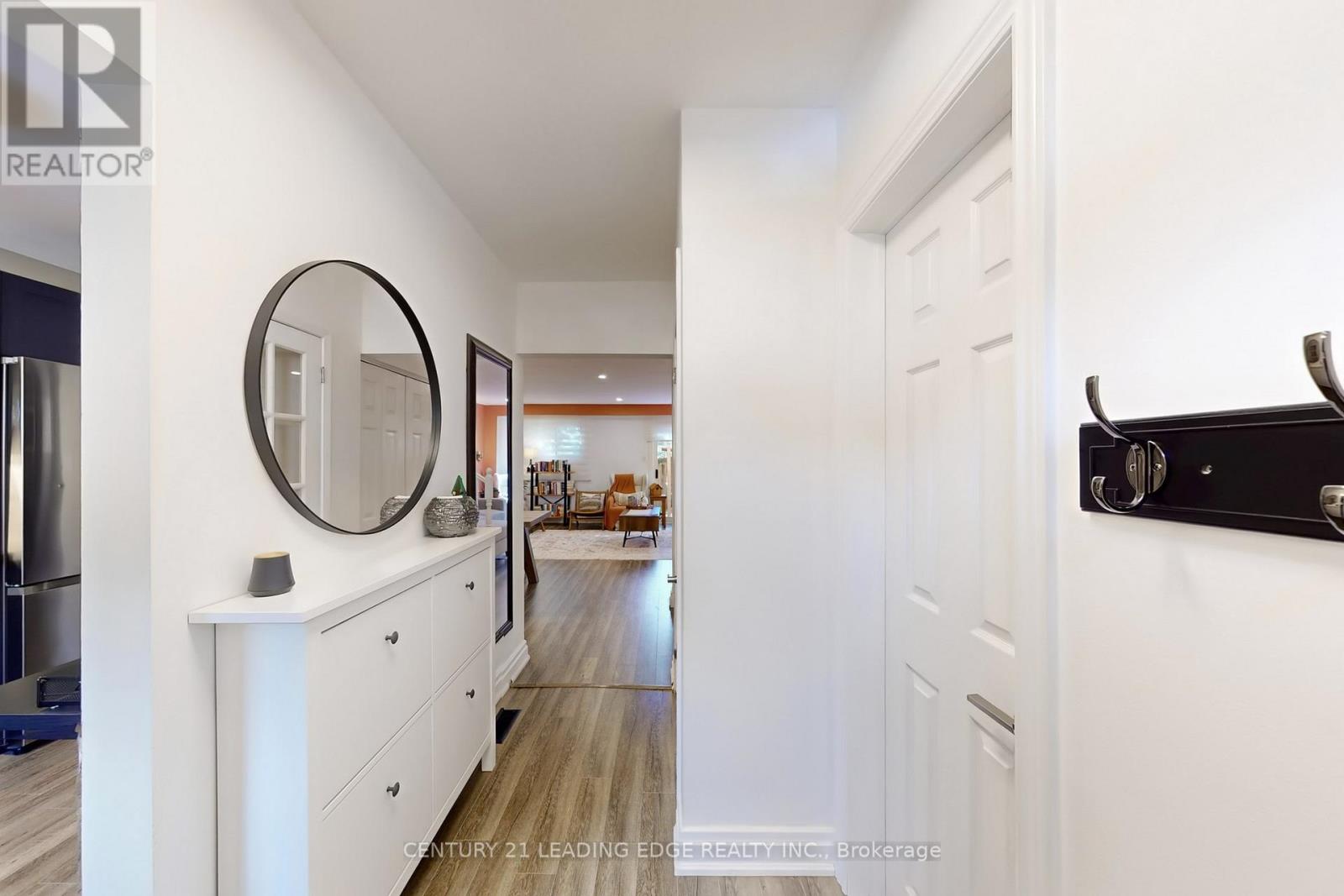 589 Francis Road E, Burlington, Ontario  L7T 3X6 - Photo 22 - W12517358