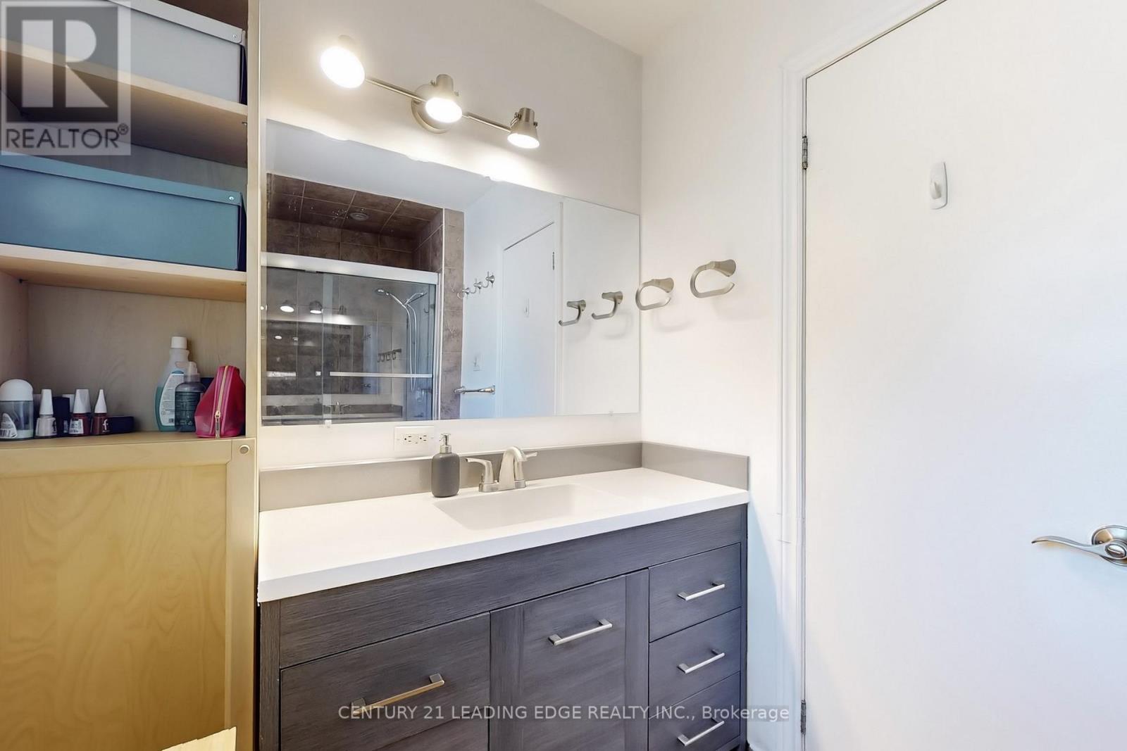 589 Francis Road E, Burlington, Ontario  L7T 3X6 - Photo 33 - W12517358