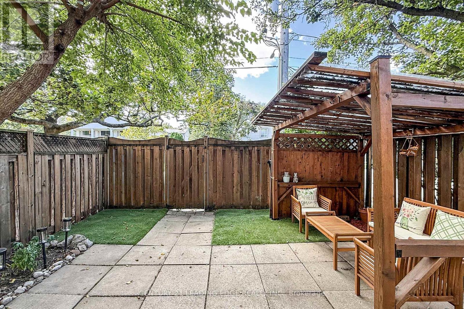 589 Francis Road E, Burlington, Ontario  L7T 3X6 - Photo 43 - W12517358