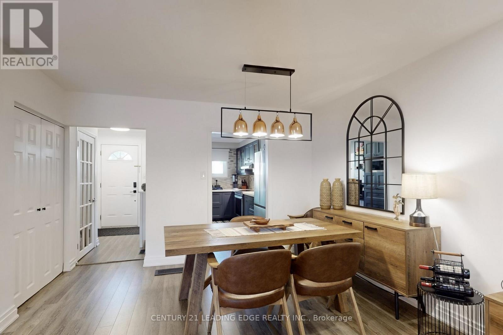 589 Francis Road E, Burlington, Ontario  L7T 3X6 - Photo 9 - W12517358