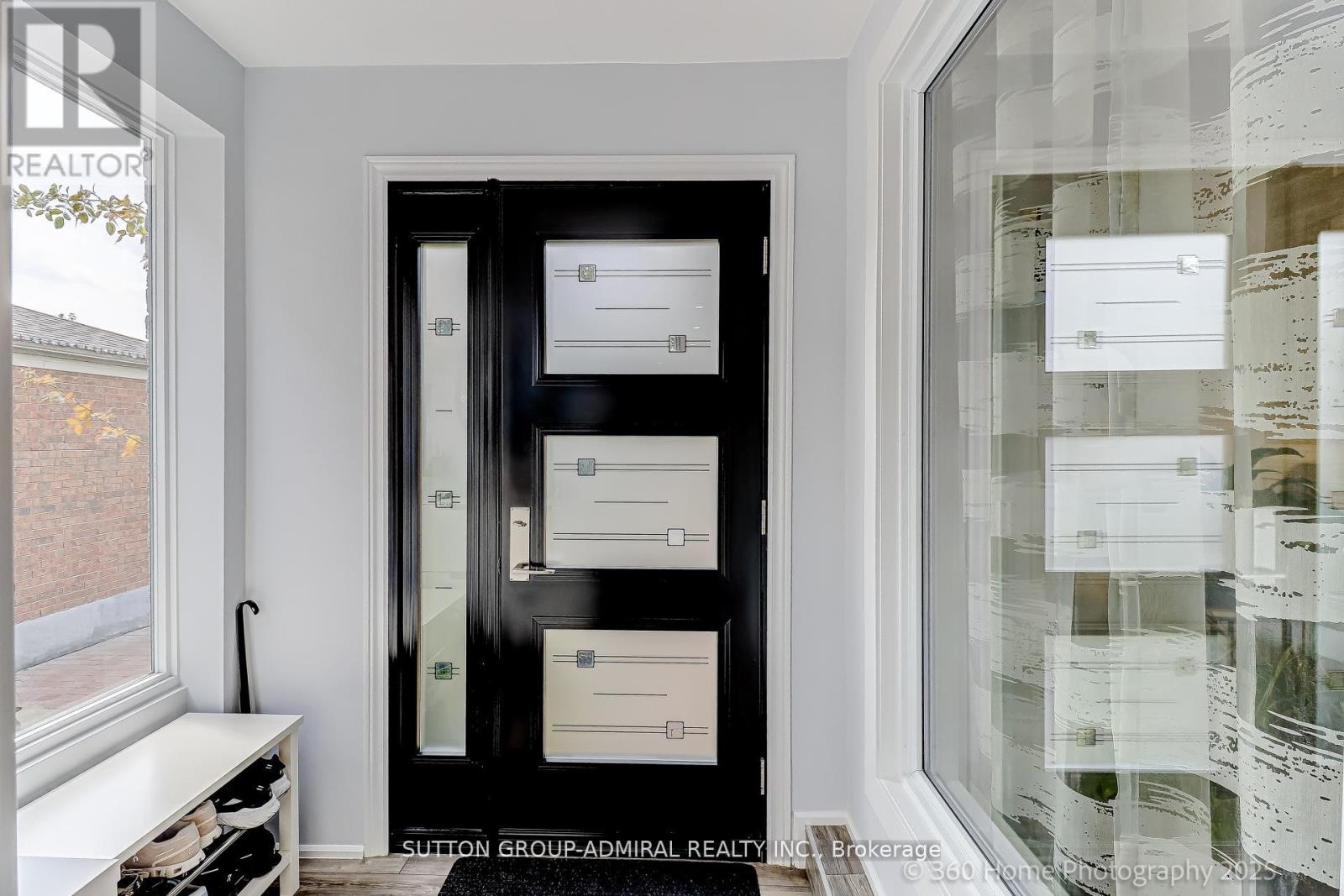 709 Greycedar Crescent, Mississauga, Ontario  L4W 3J4 - Photo 11 - W12517460