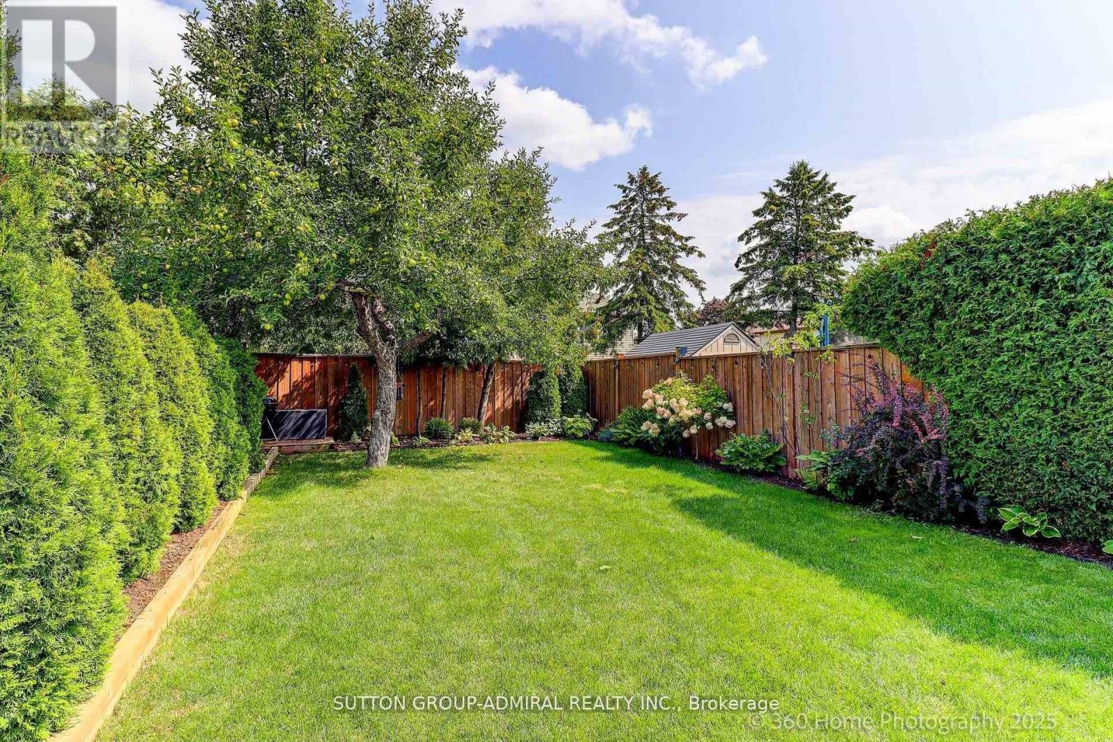 709 Greycedar Crescent, Mississauga, Ontario  L4W 3J4 - Photo 27 - W12517460