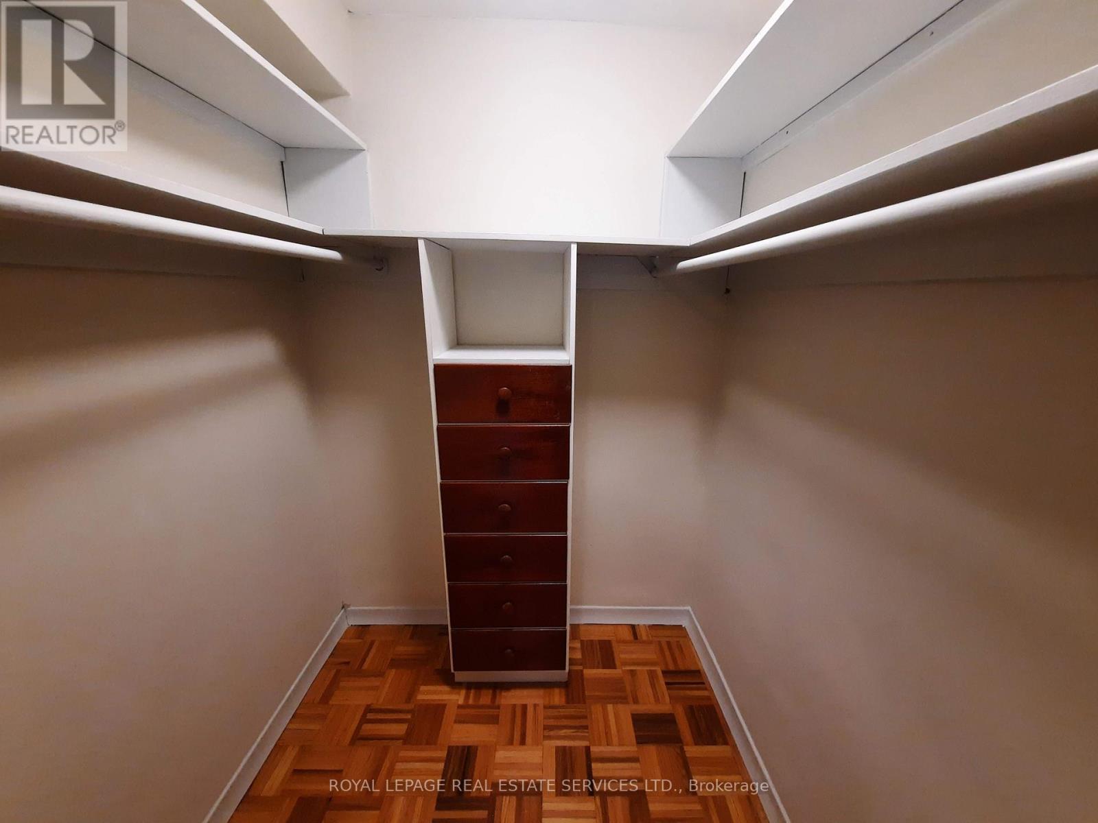 215 - 100 Coe Hill Drive, Toronto, Ontario  M6S 3E1 - Photo 9 - W12517474