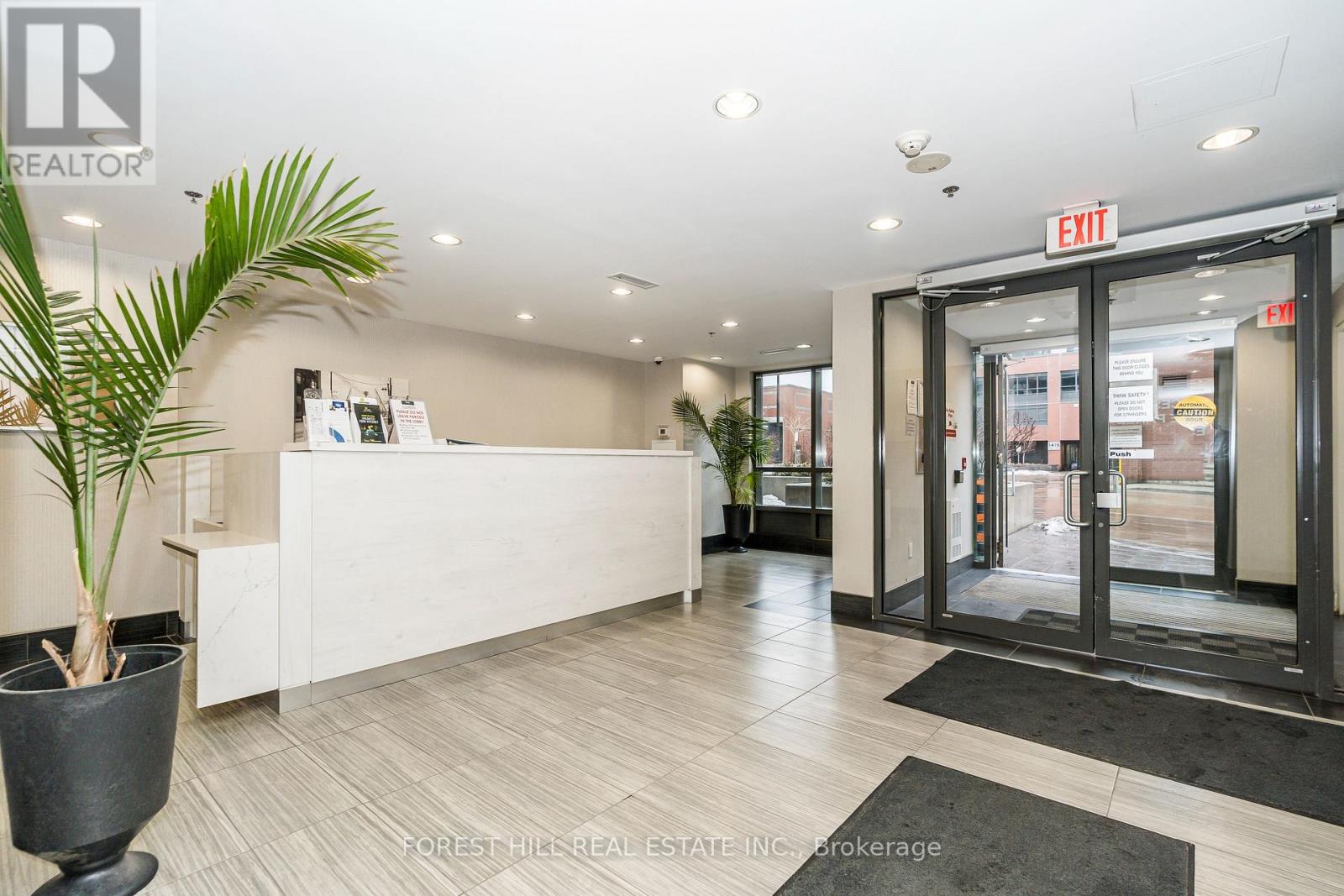 1106 - 1420 Dupont Street, Toronto, Ontario  M6H 4J8 - Photo 2 - W12517490