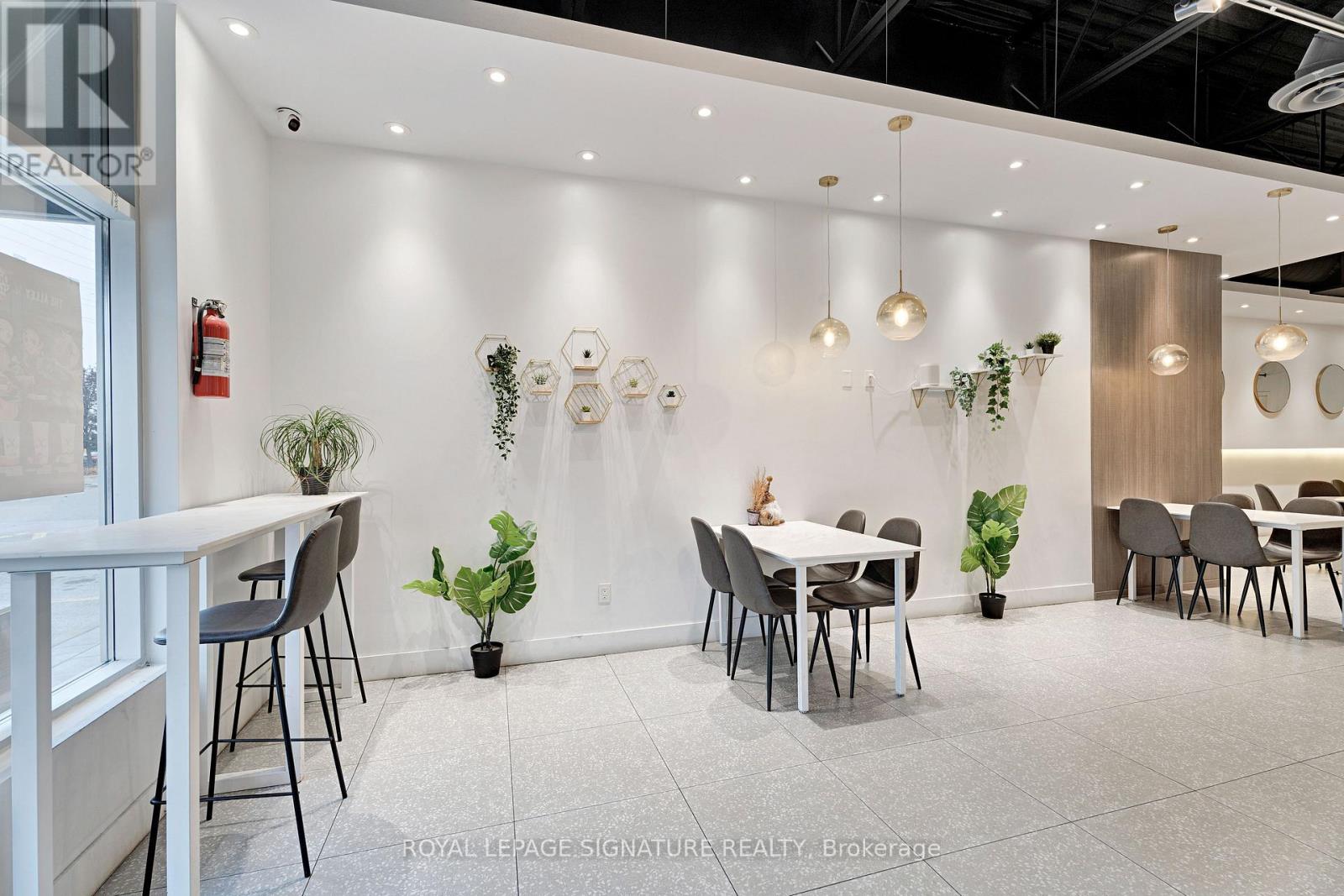 3 - 10025 Hurontario Street, Brampton, Ontario  L6Z 0E6 - Photo 5 - W12517502