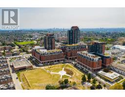 430 - 36 VIA BAGNATO, Toronto, Ontario