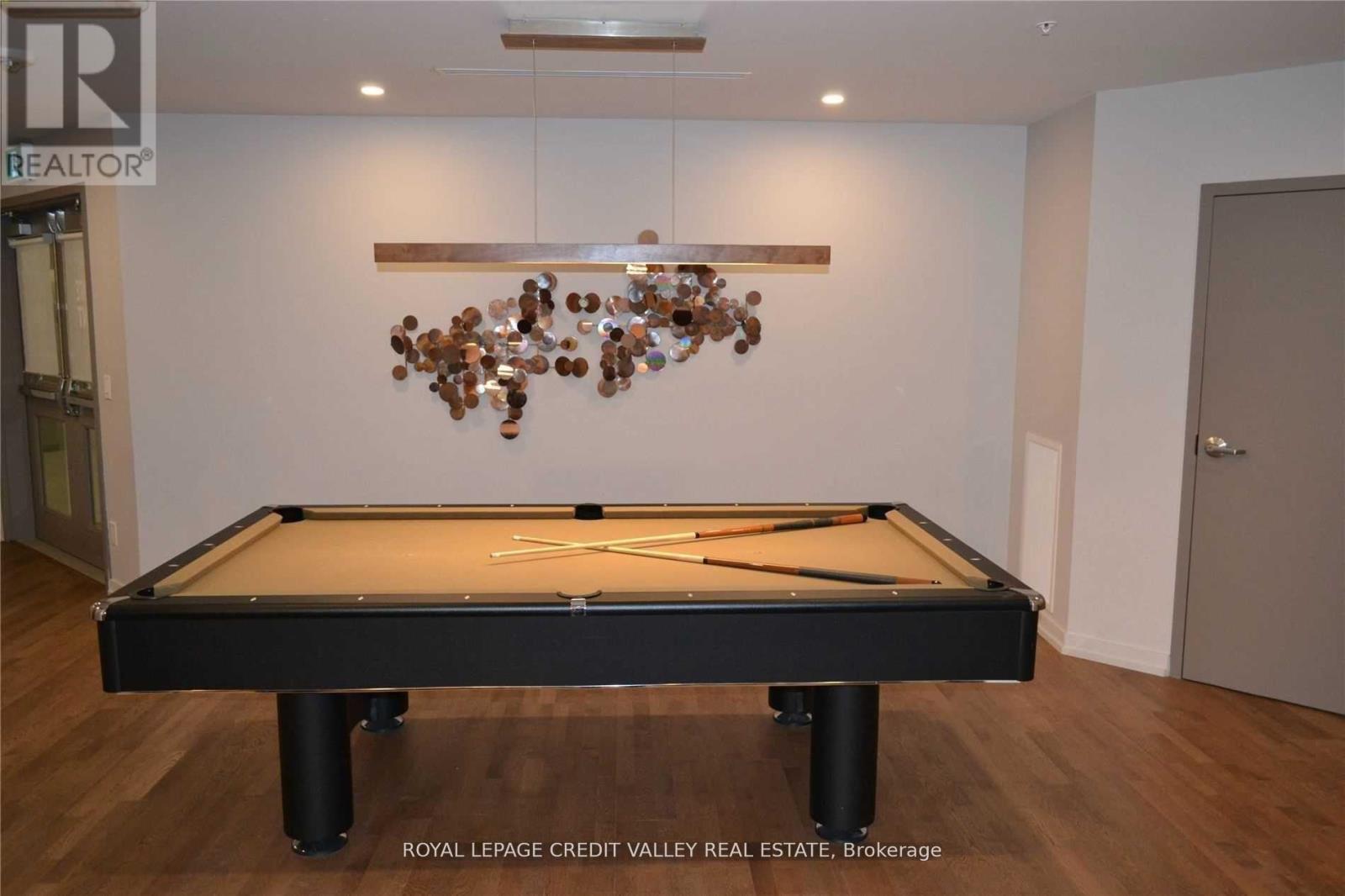 320 - 457 Plains Road E, Burlington, Ontario L7T 2E2 - Photo 33 - W12511918